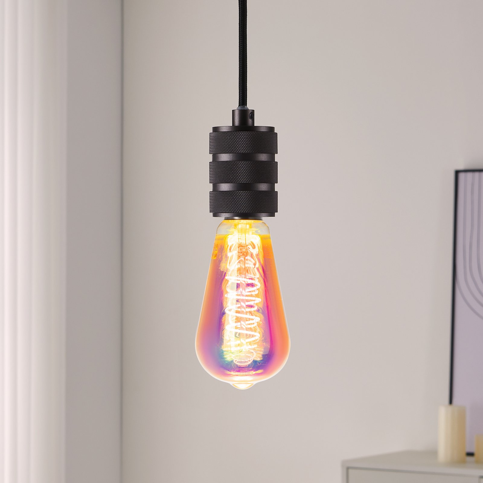 LED-filamentlampa E27 4W ST64 820 Filament iridescent dimbar