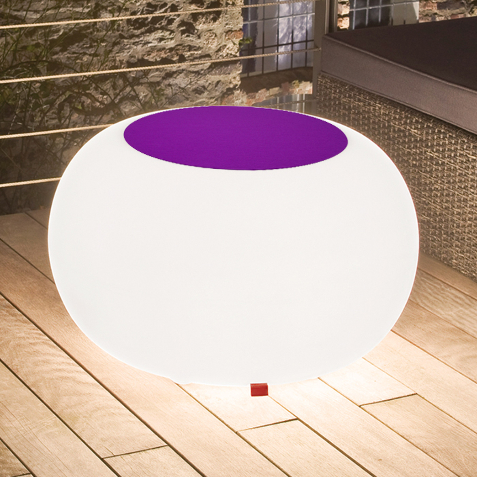 Bubble Outdoor Tisch, E27-Lampe, Filz violett