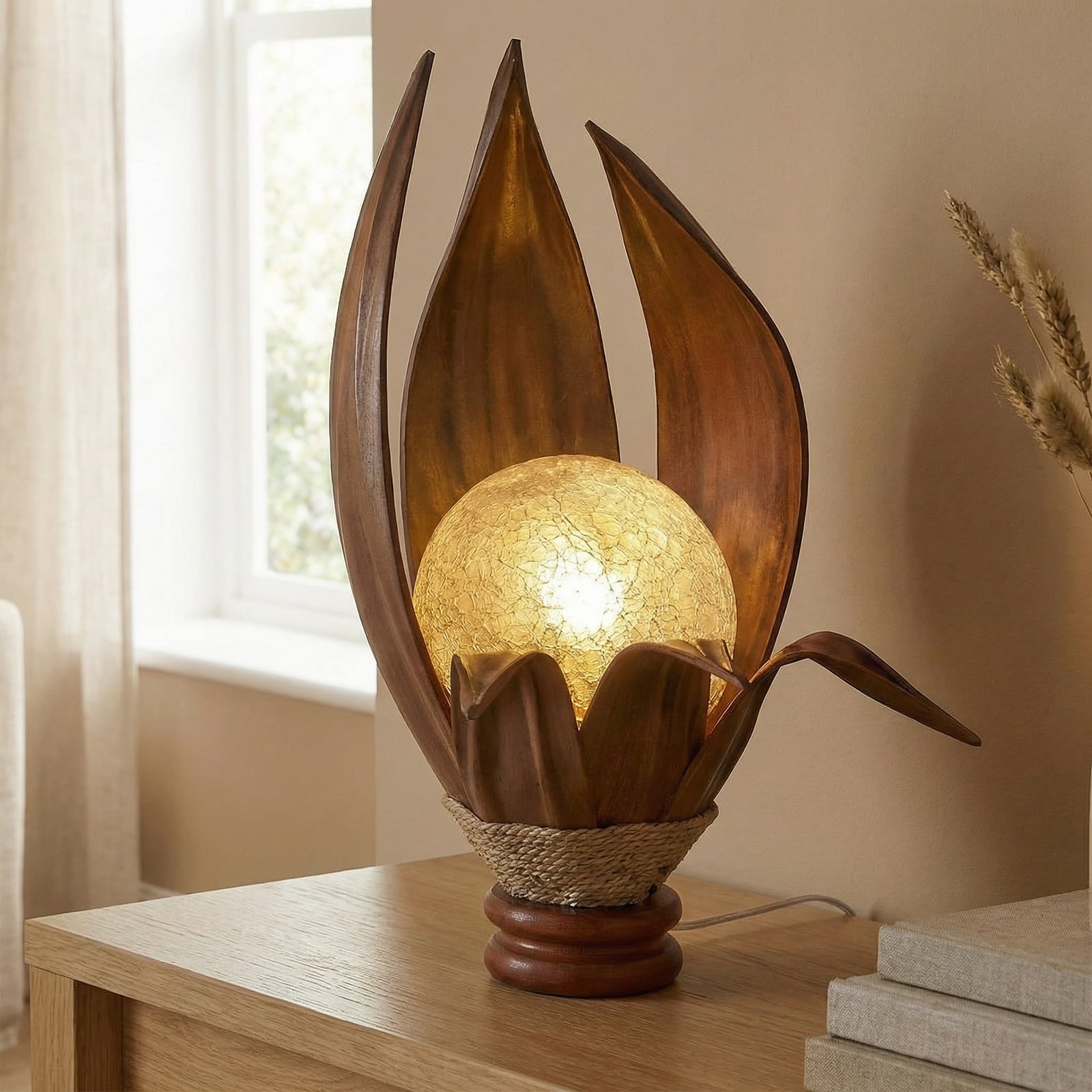 Karima lampă de masă din frunze de cocos întărite