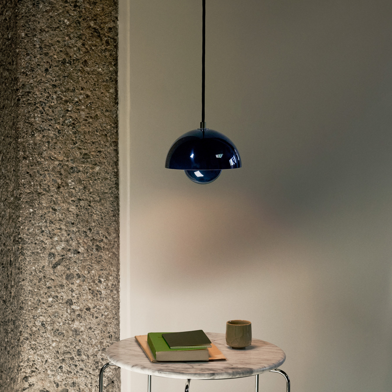 Suspension Flowerpot VP10, Ø 16 cm, bleu acier - &TRADITION