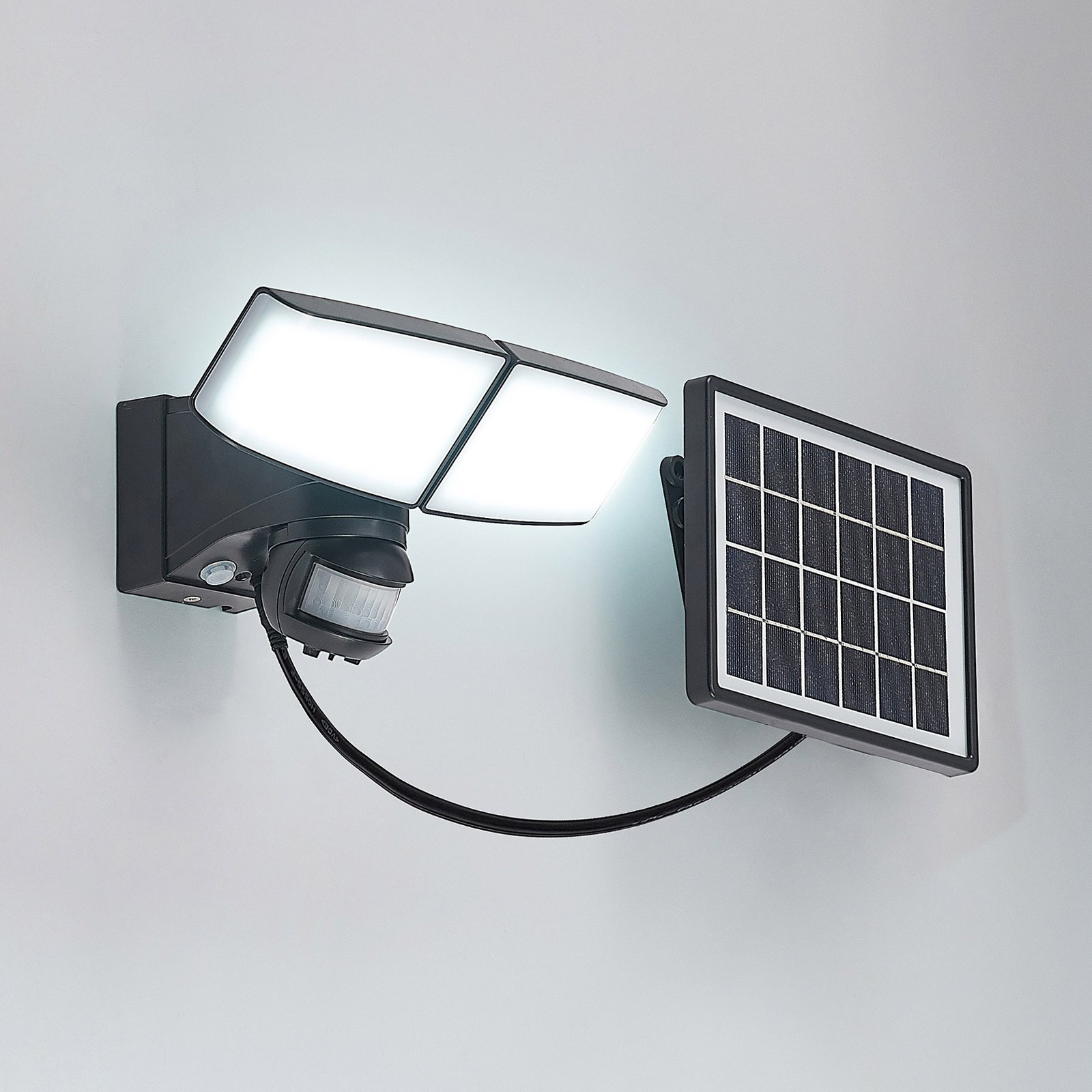 Prios Kalvito LED-solcelleveggspot sensor, 2 lysk.