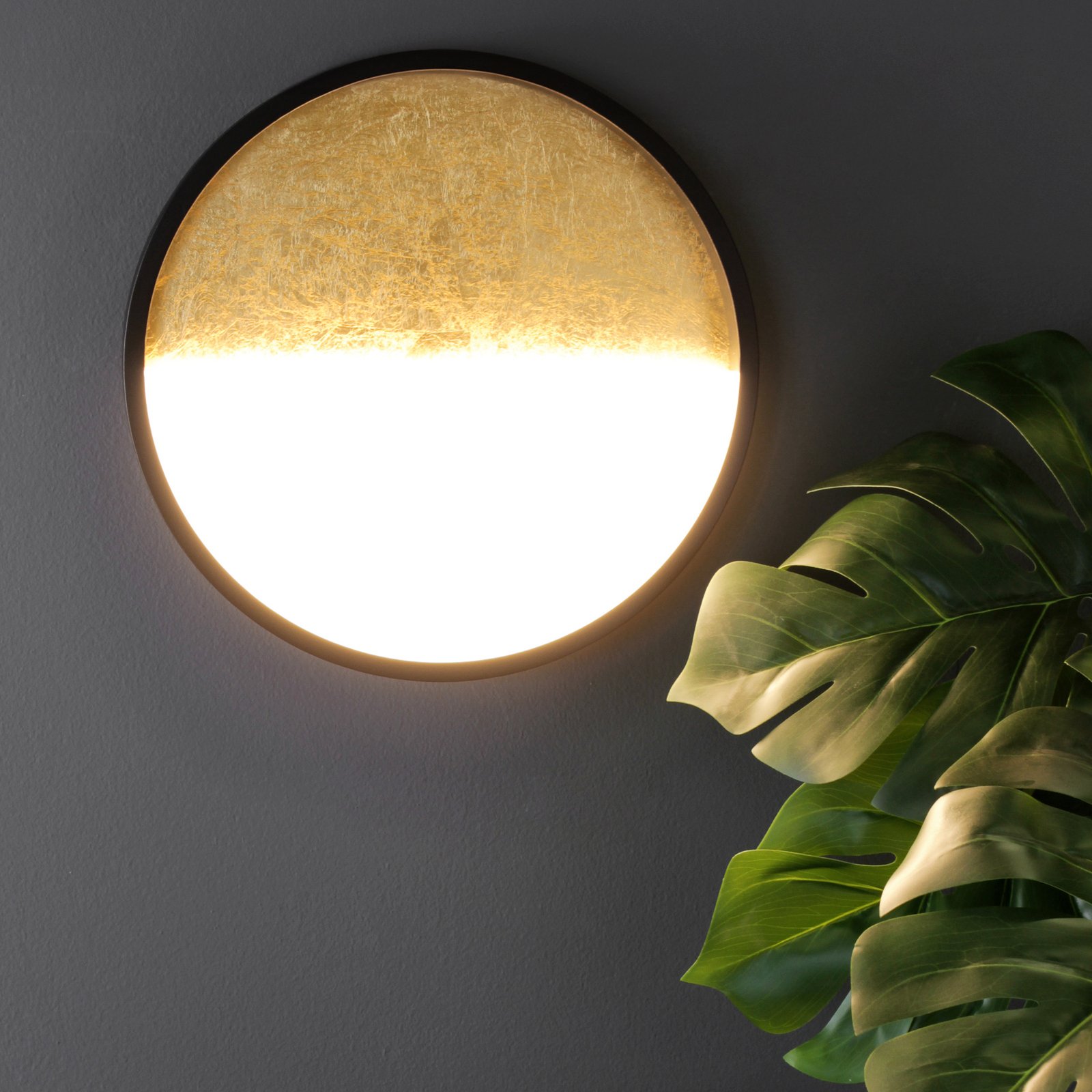 LED wall light Vista, gold/black, Ø 30 cm