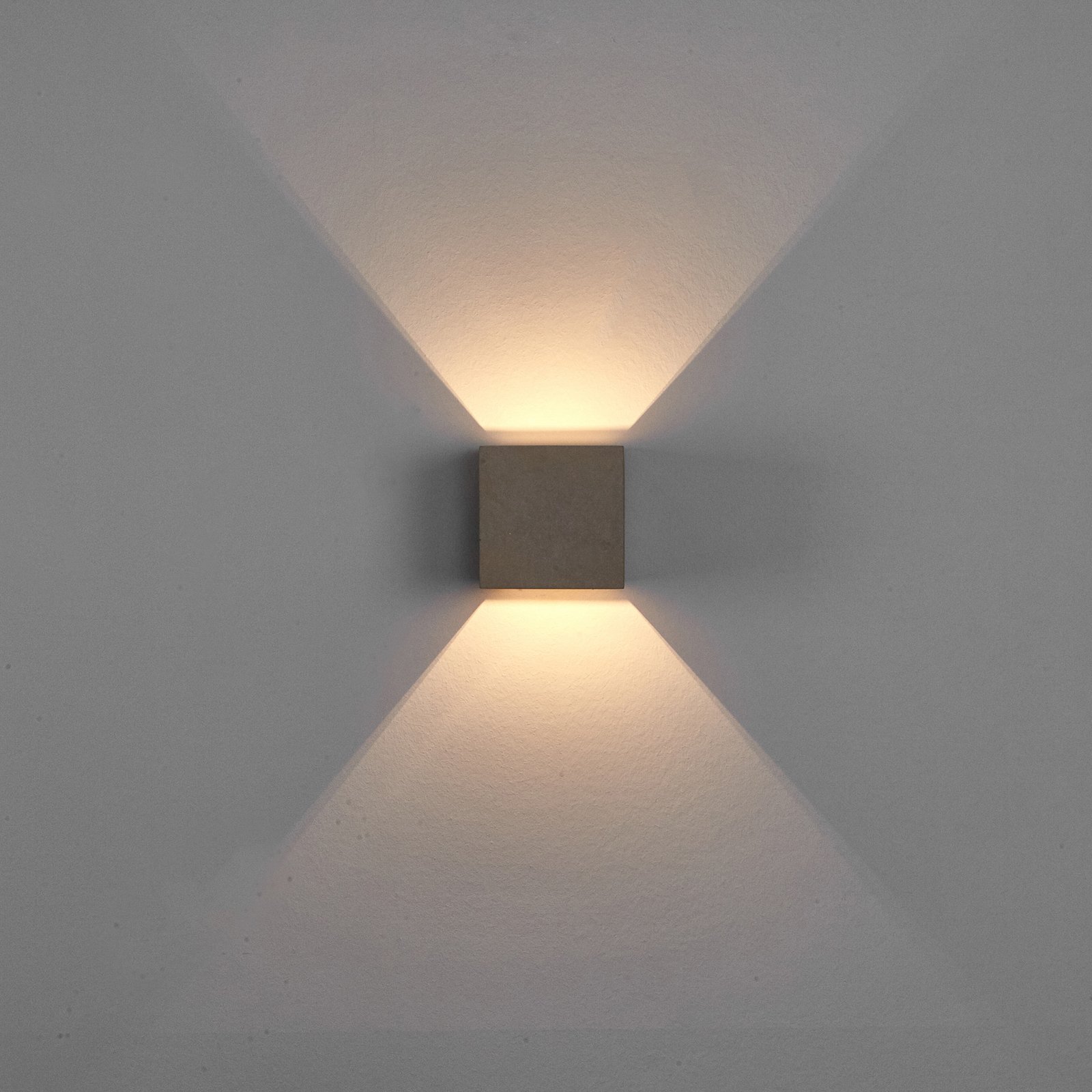 Lindby Jayden wall lamp, angular, set of 2