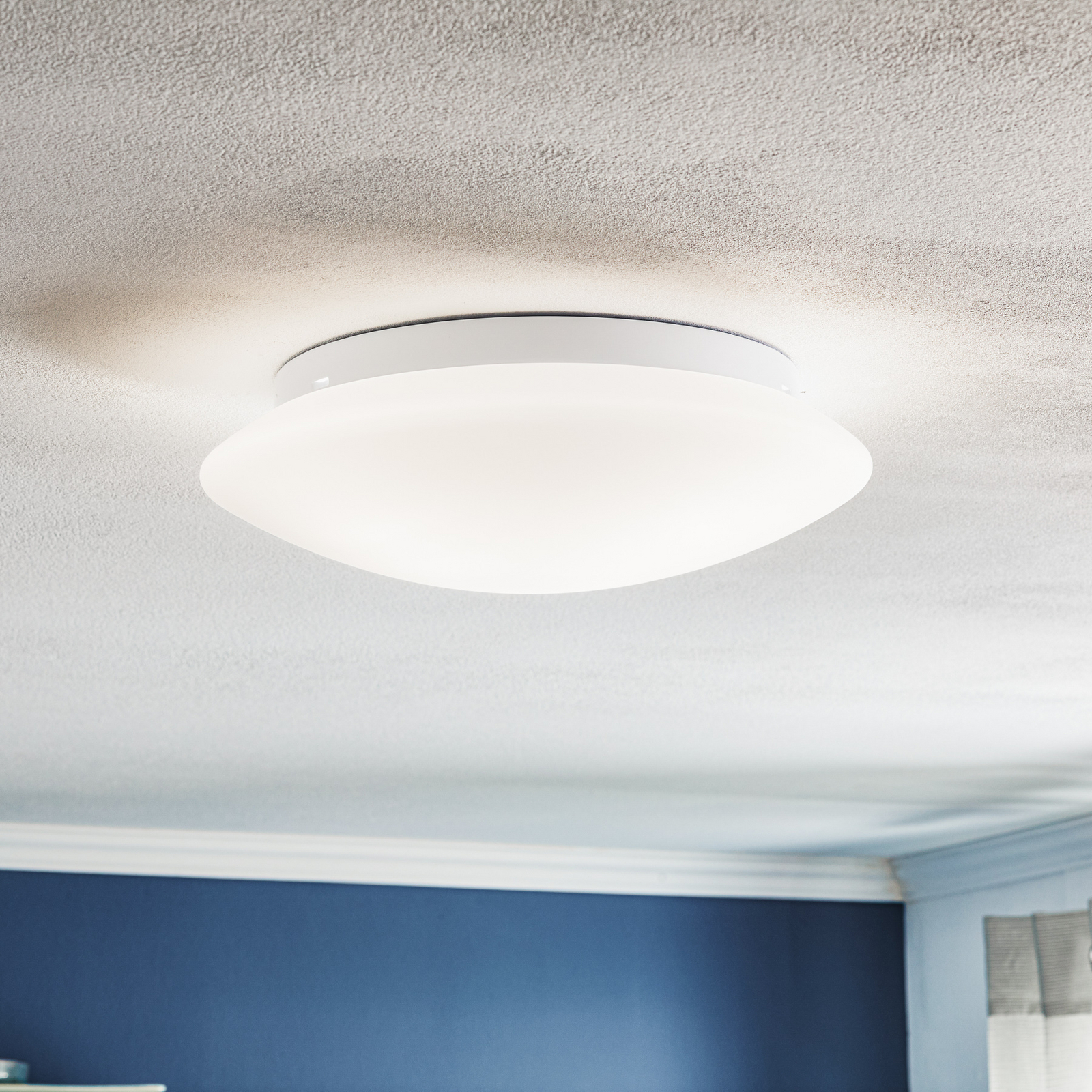 Wofi Meran Plafoniera Soffitto 26 Cm Bianco Opalino | Lampada Da Interno A Basso Consumo Con Vetro Bianco, Non Dimmerabile | Ideale Per Soffitti Bassi