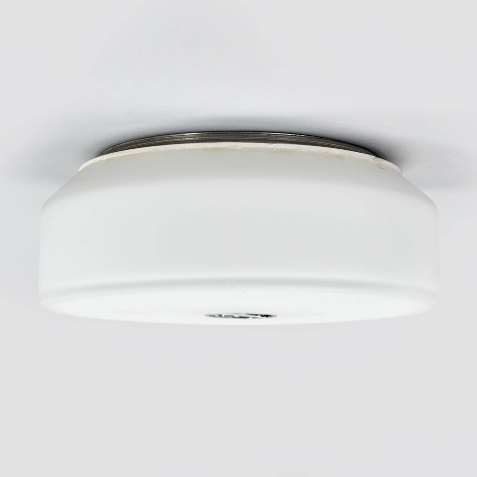 Lampa sufitowa FLOS Mini Button wykonana ze szkła