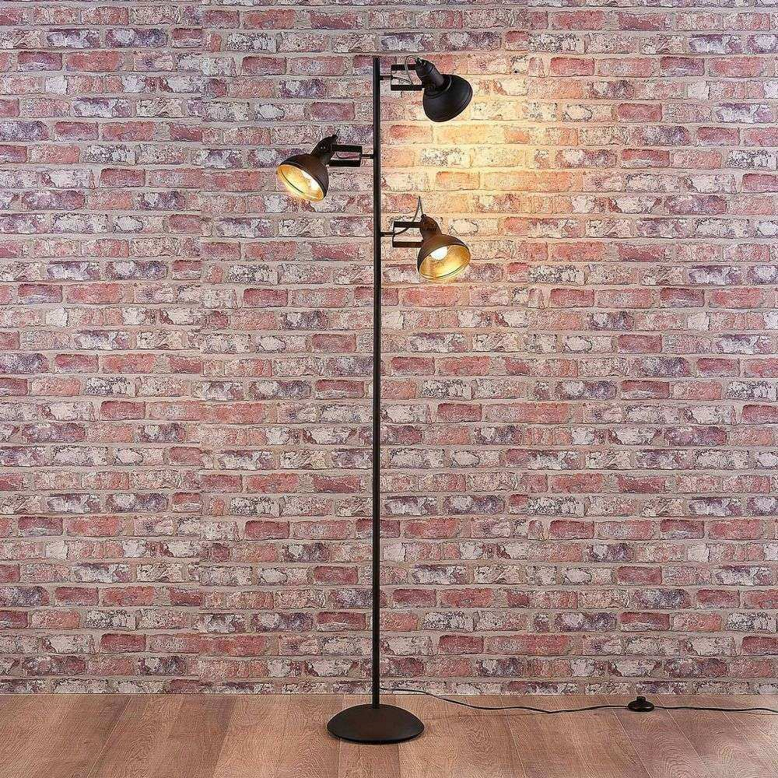 Lilly Floor Lamp Black/Gold - Lindby