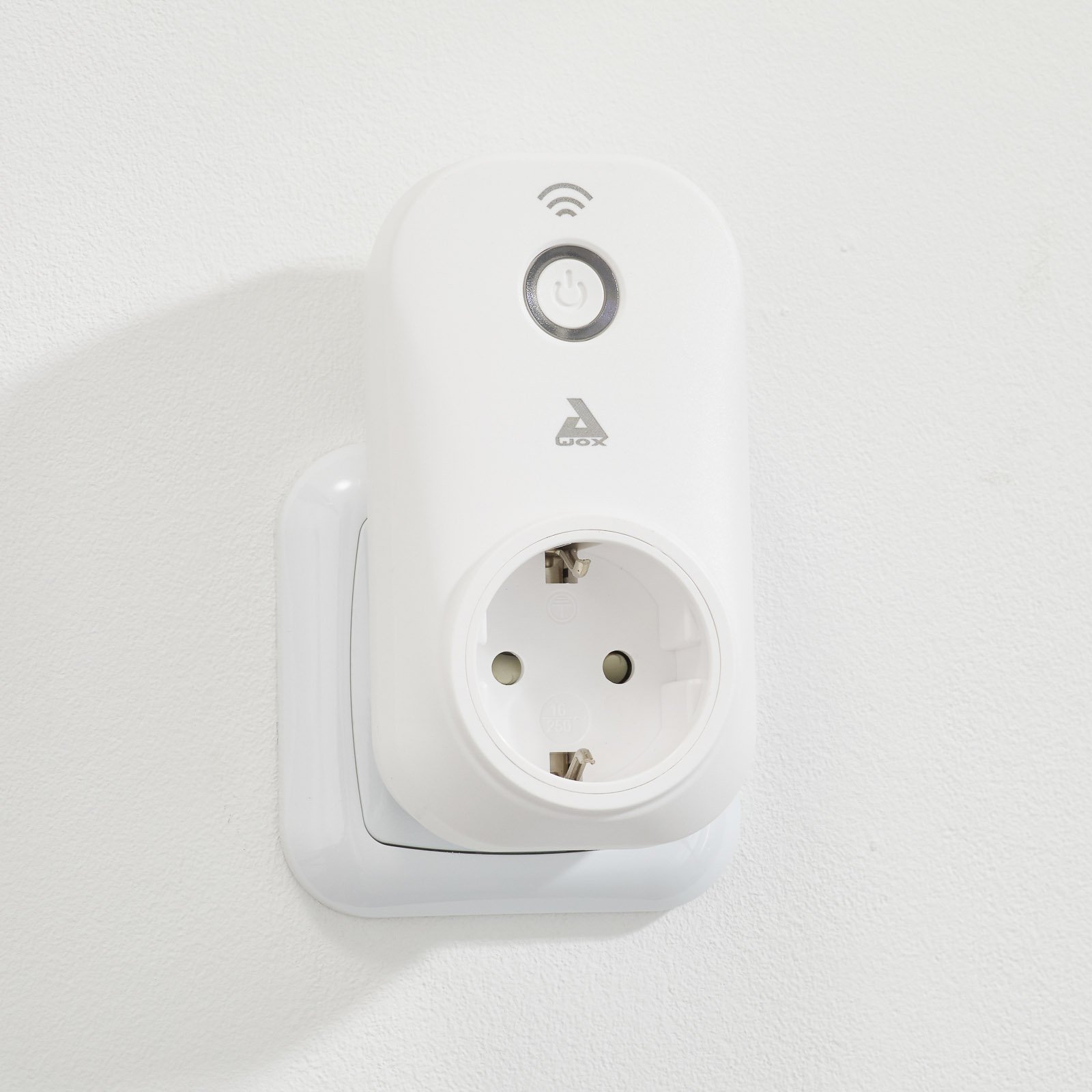 Eglo Connect Plug Plus Wifi Bluetooth Power Point Lights Co Uk