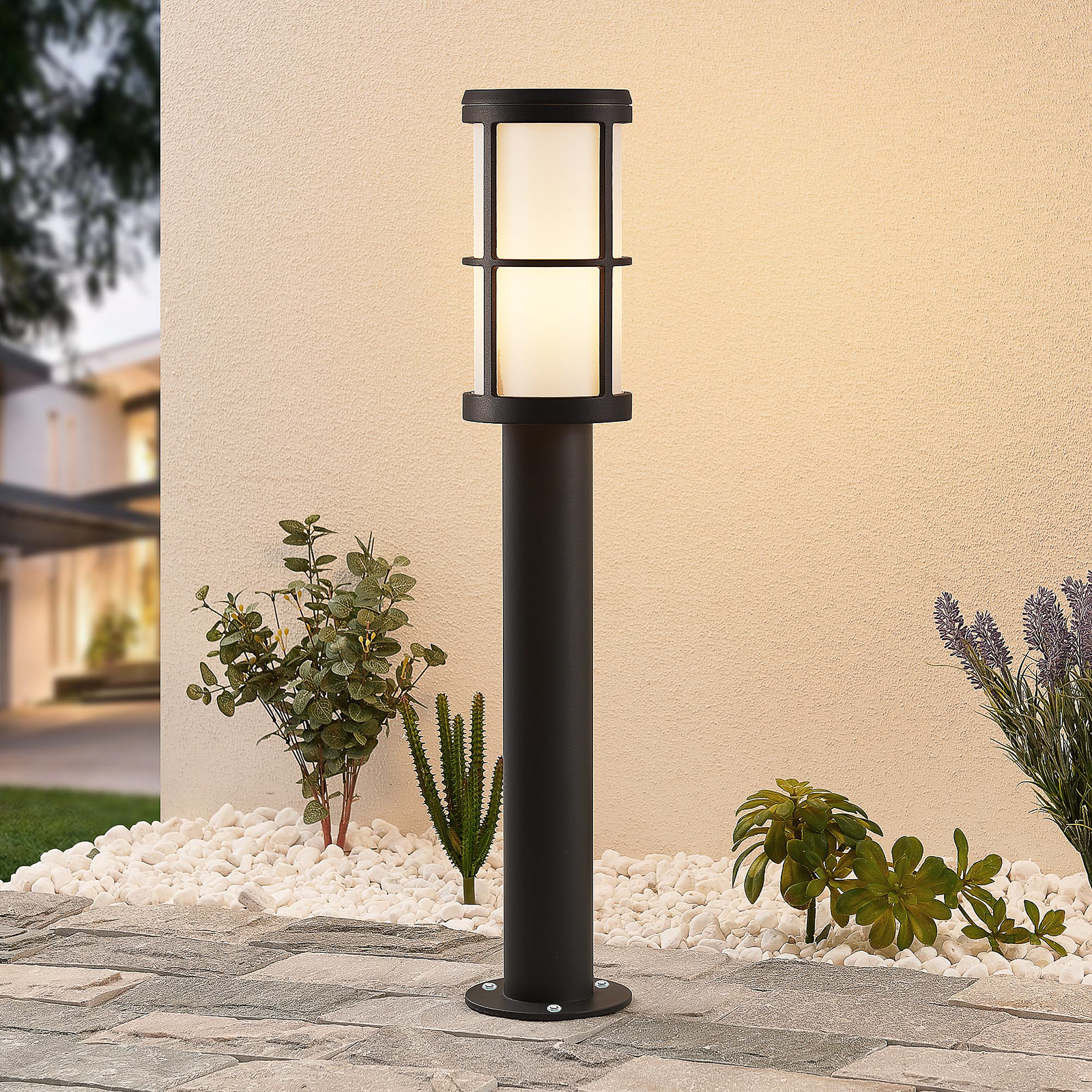Lucande Kelini path light, 65 cm, dark grey, die-cast aluminium, plastic, E27, 18 W, energy efficiency: A++, H: 65 cm