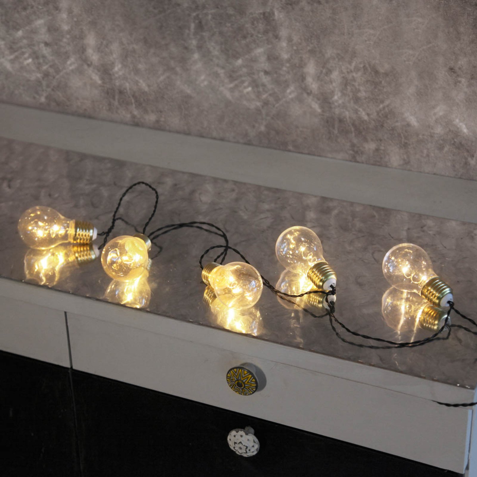 Fivebulb LED string lights Glow Battery Lights.co.uk