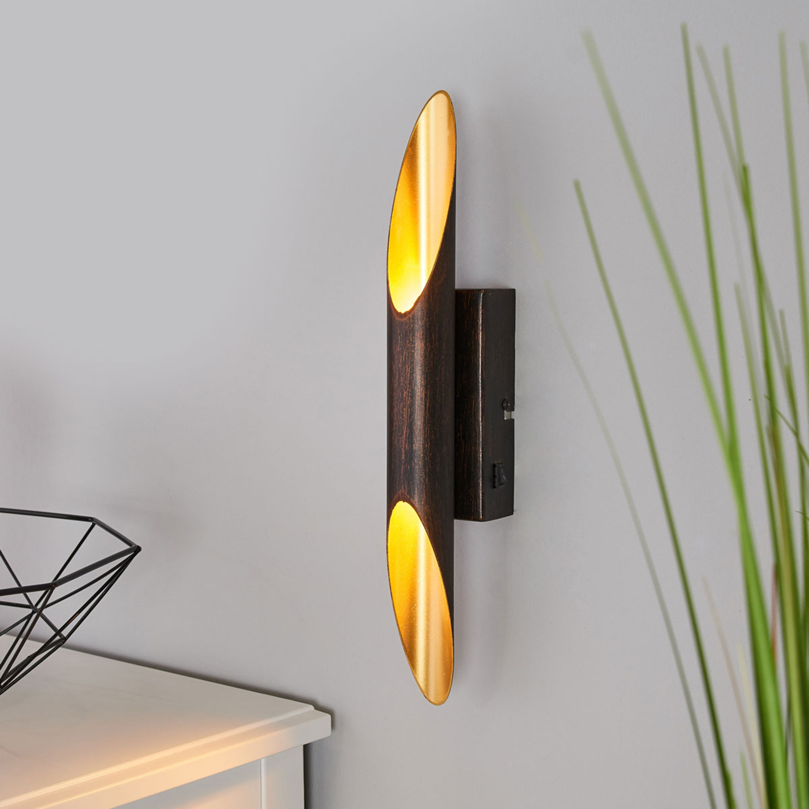 Trio Lighting Rust-coloured Bolero LED wall light, golden inner, for Living / Dining Room, Metal, 3.2 W, energy efficiency: A+, H: 38 cm