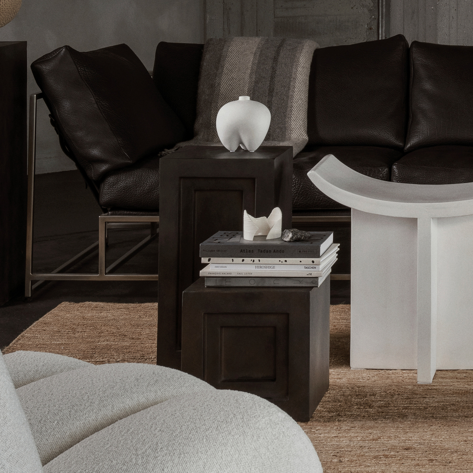 Podium Podest w kolorze kawy, 55 cm, beton włóknisty – 101 Copenhagen