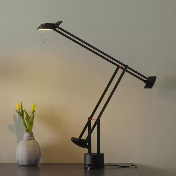 Lampenwelt Artemide Tizio LED-Tischleuchte 3.000 K, schwarz