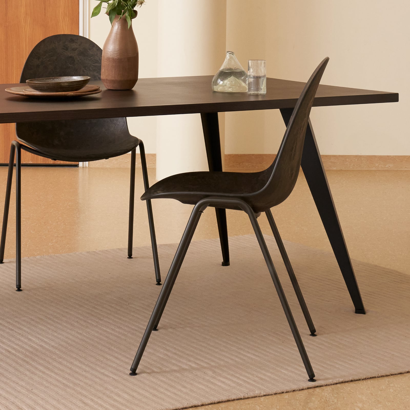 Tabouret de bar Eternity, noir, acier, hauteur 87,5 cm - Mater Tabouret de bar Eternity, noir, acier, hauteur 87,5 cm - Mater