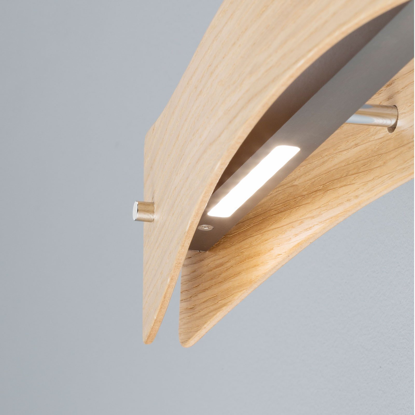 Candeeiro de parede LED Quitani Lian, madeira de carvalho