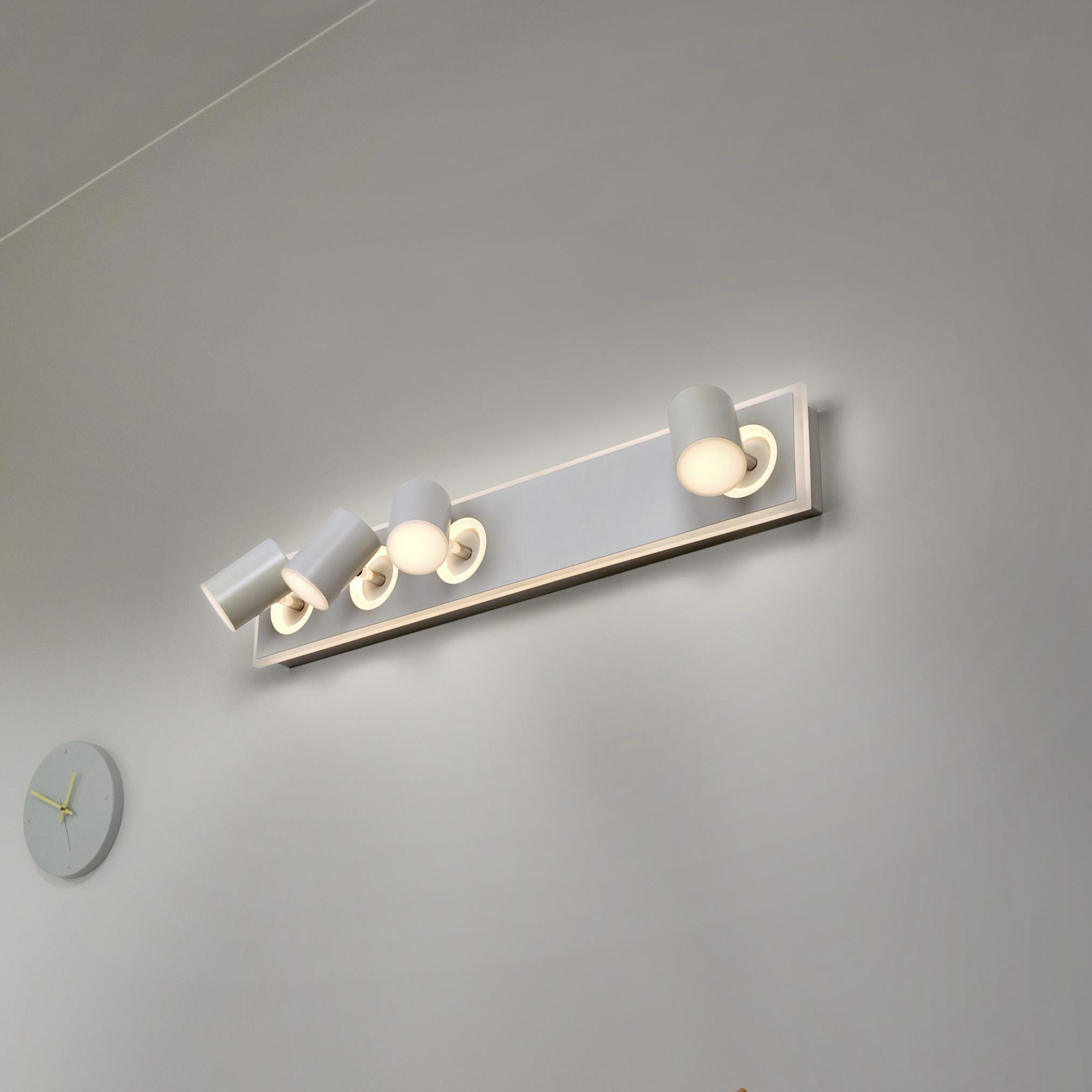 LEDVANCE Spot pour plafond LED Mars, à 5 lampes, 4 spots LED, blanc