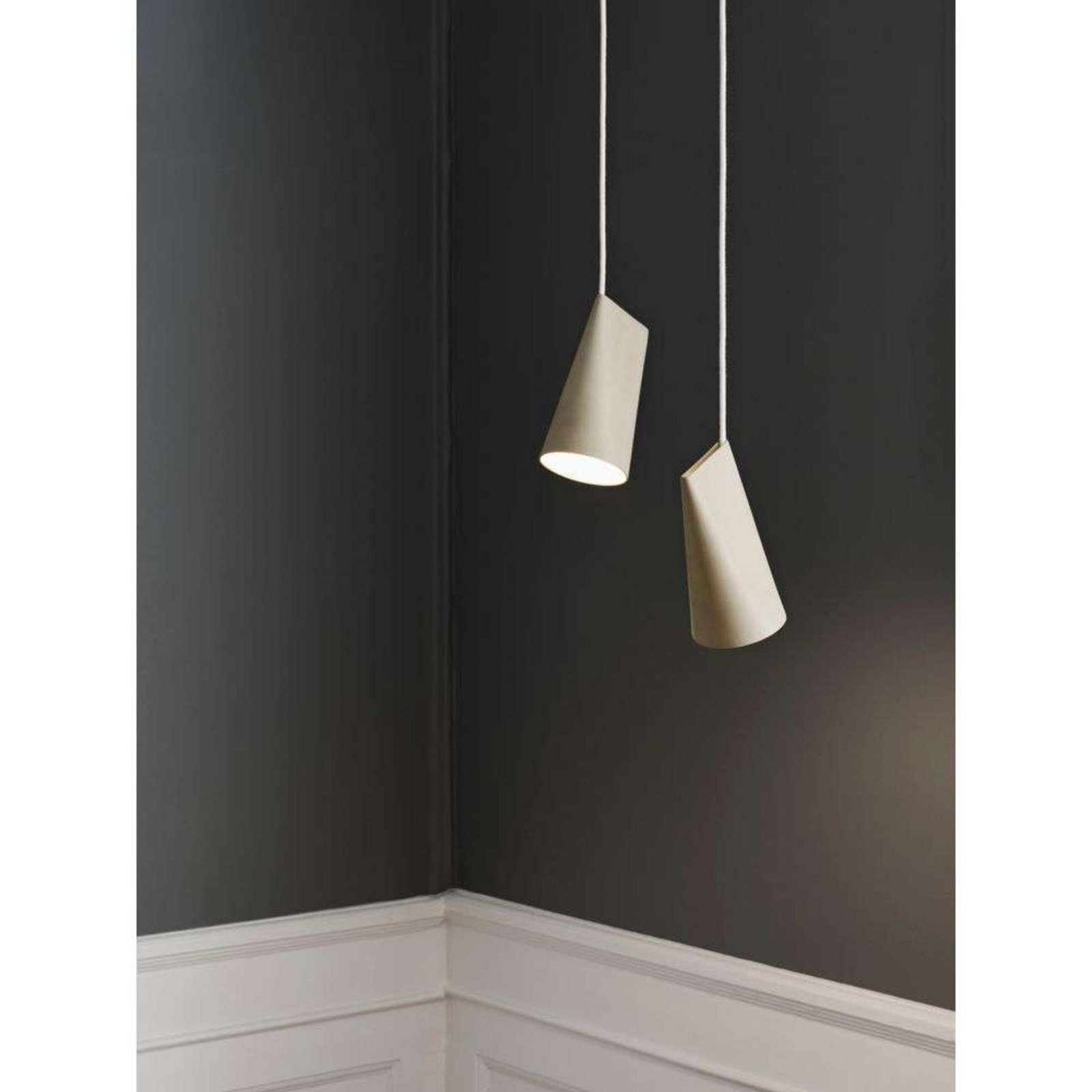 Ceramic Narrow Pendant Olive - Moebe