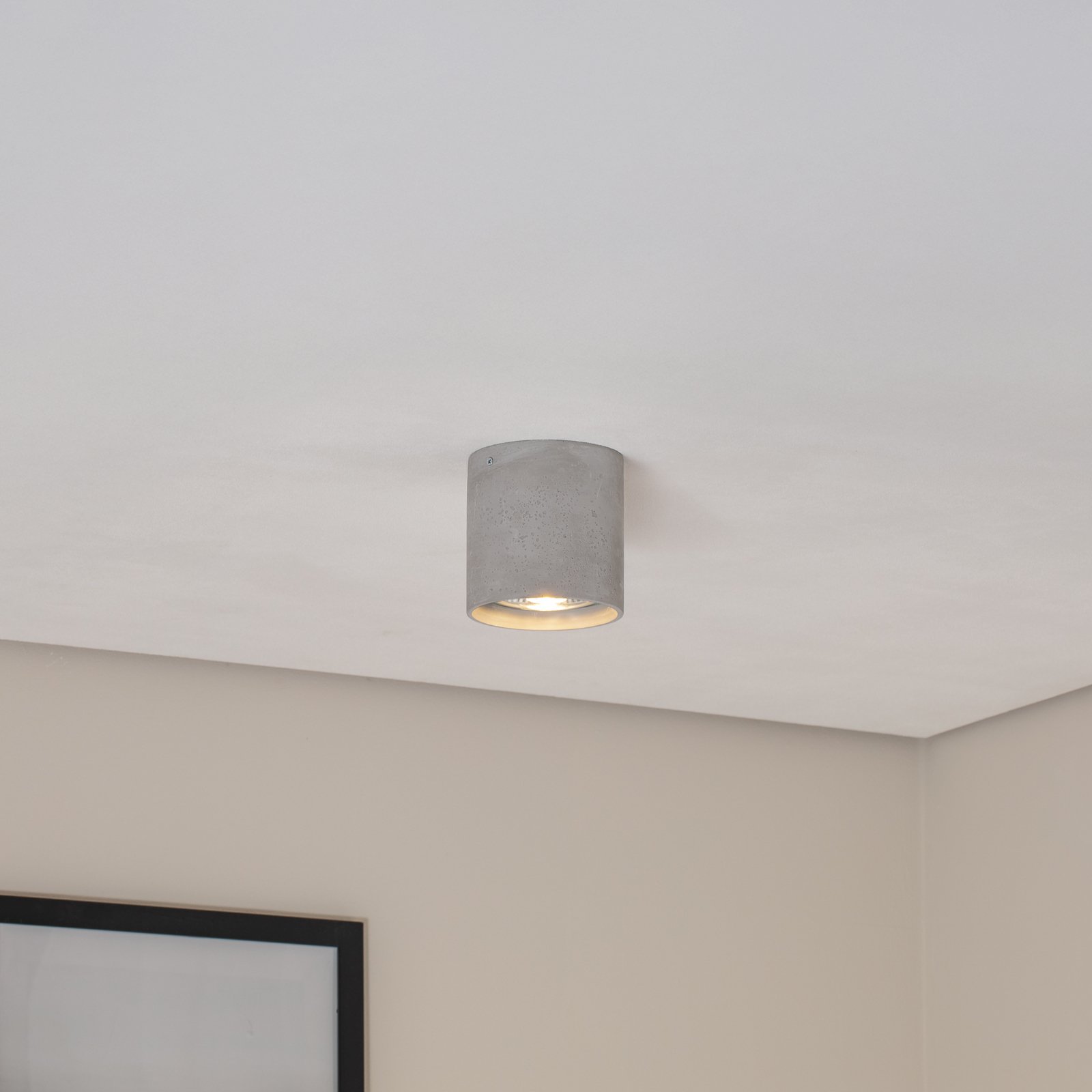 Ara ceiling light as a concrete cylinder Ø 14cm