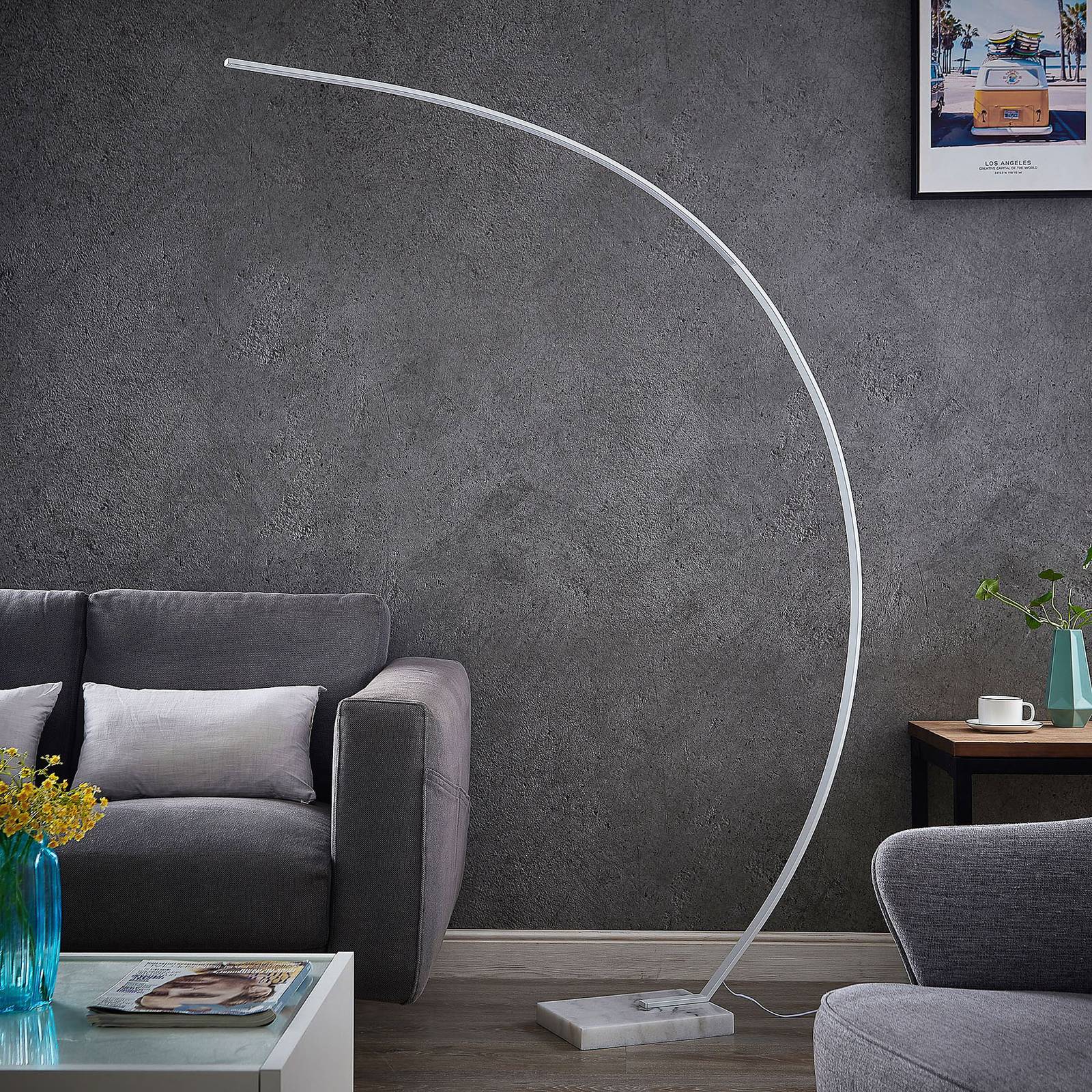 Łukowa lampa podłogowa LED Lindby Kendra, biały, aluminium, wysokość 180 cm