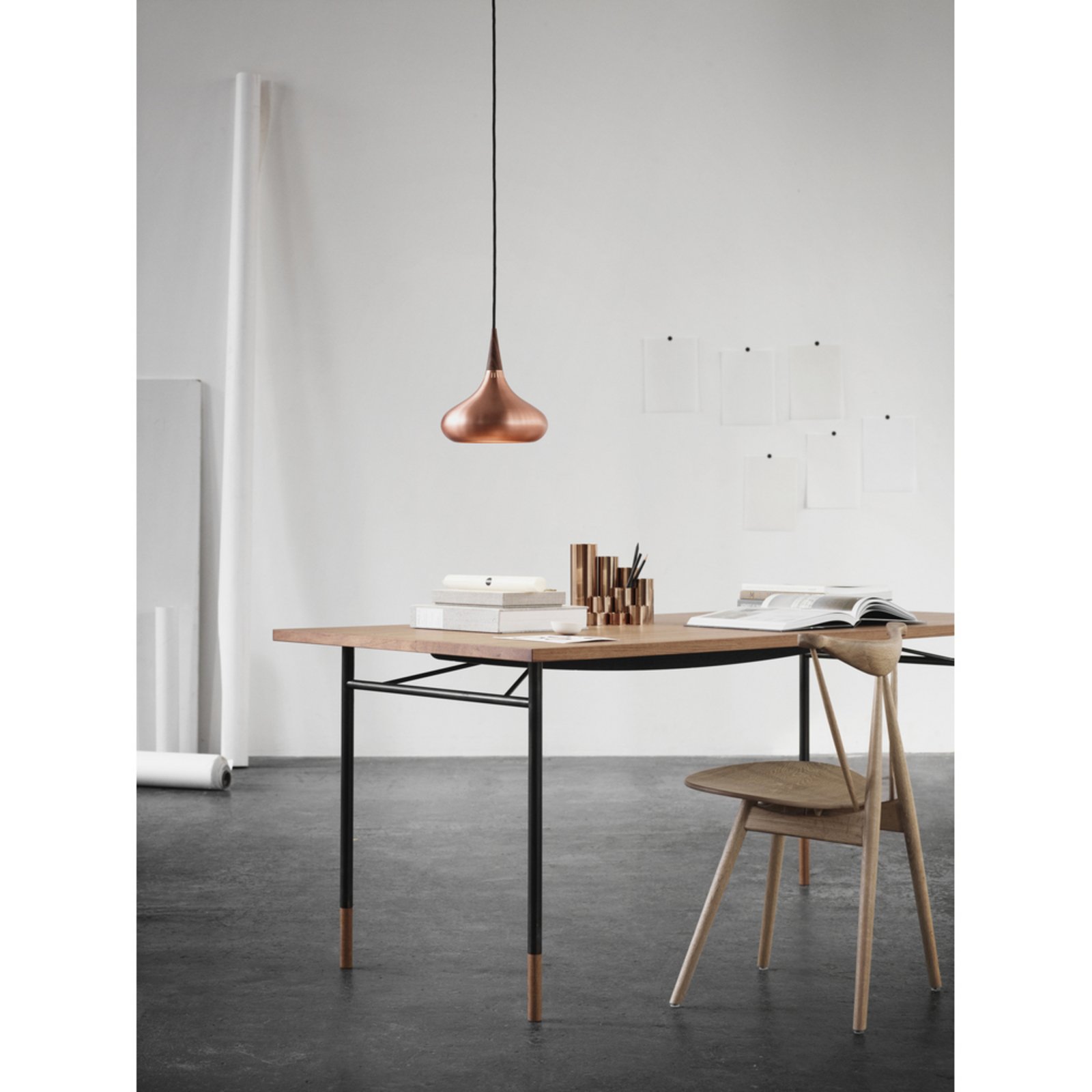 Orient P2 Závěsné Světlo Matte Alu/Oak - Fritz Hansen