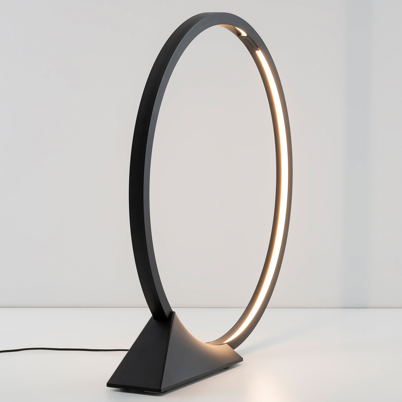 O Exterior Lámpara de Pie Black - Artemide