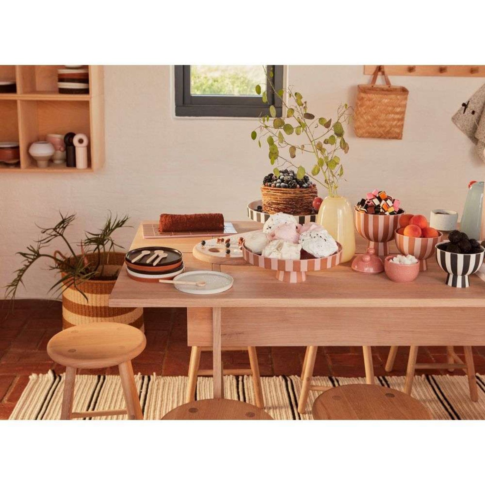 Toppu Tray Large Caramel/Rose - OYOY Living Design