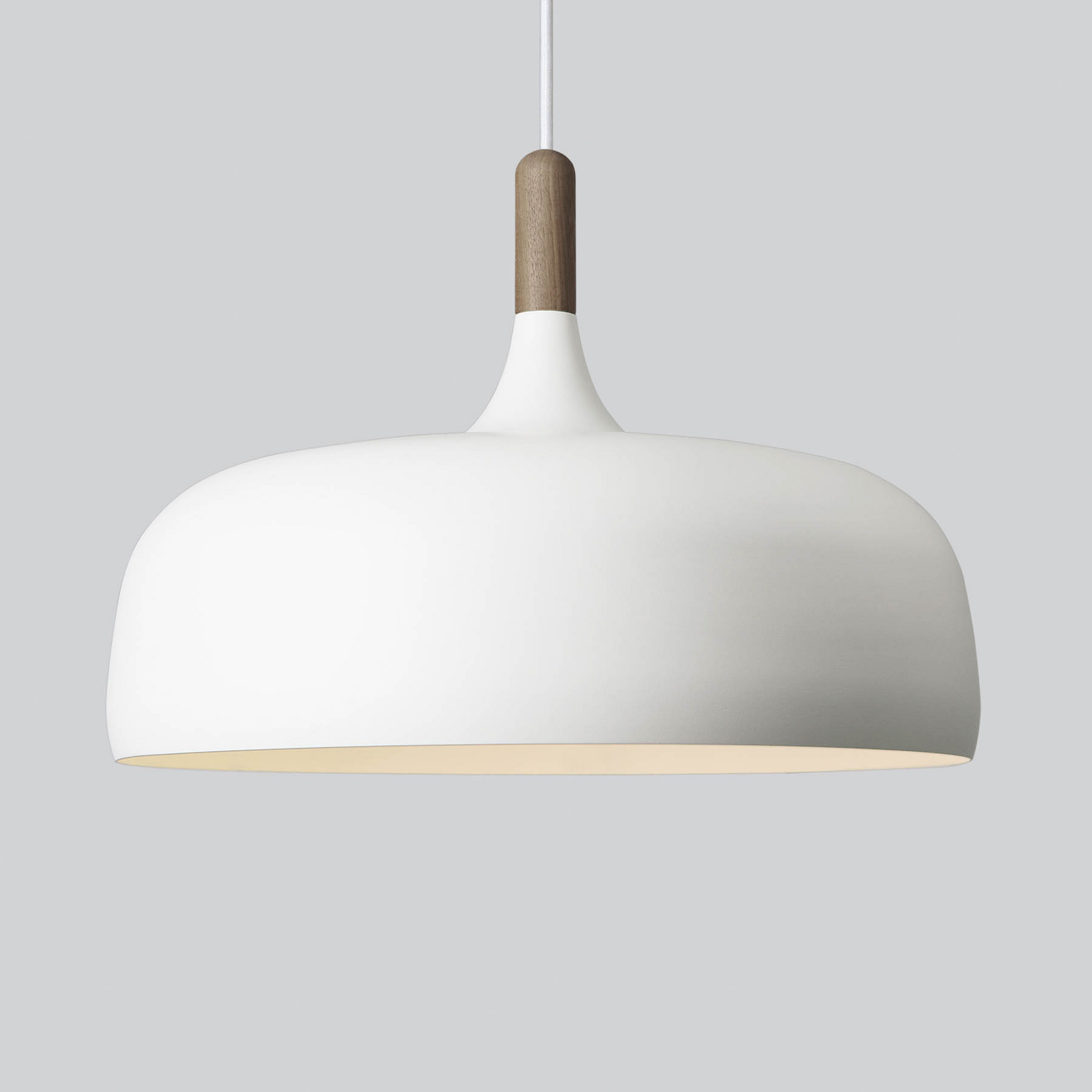 Northern Acorn suspension blanche mate