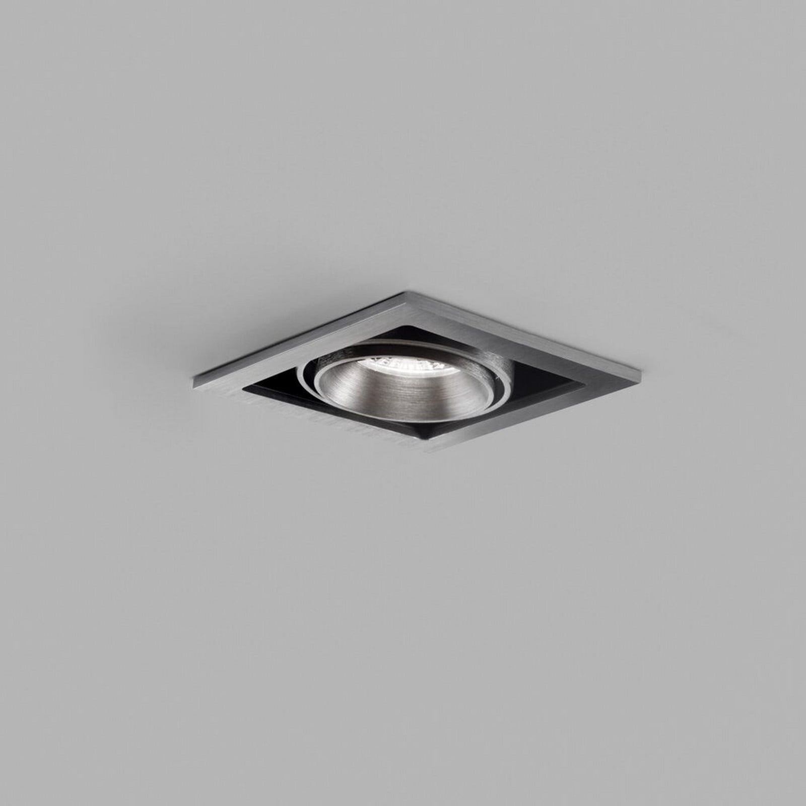 Ghost 1 Indbygningsspot 6W 2700/3000K Titanium LIGHT-POINT - Køkken - Metal