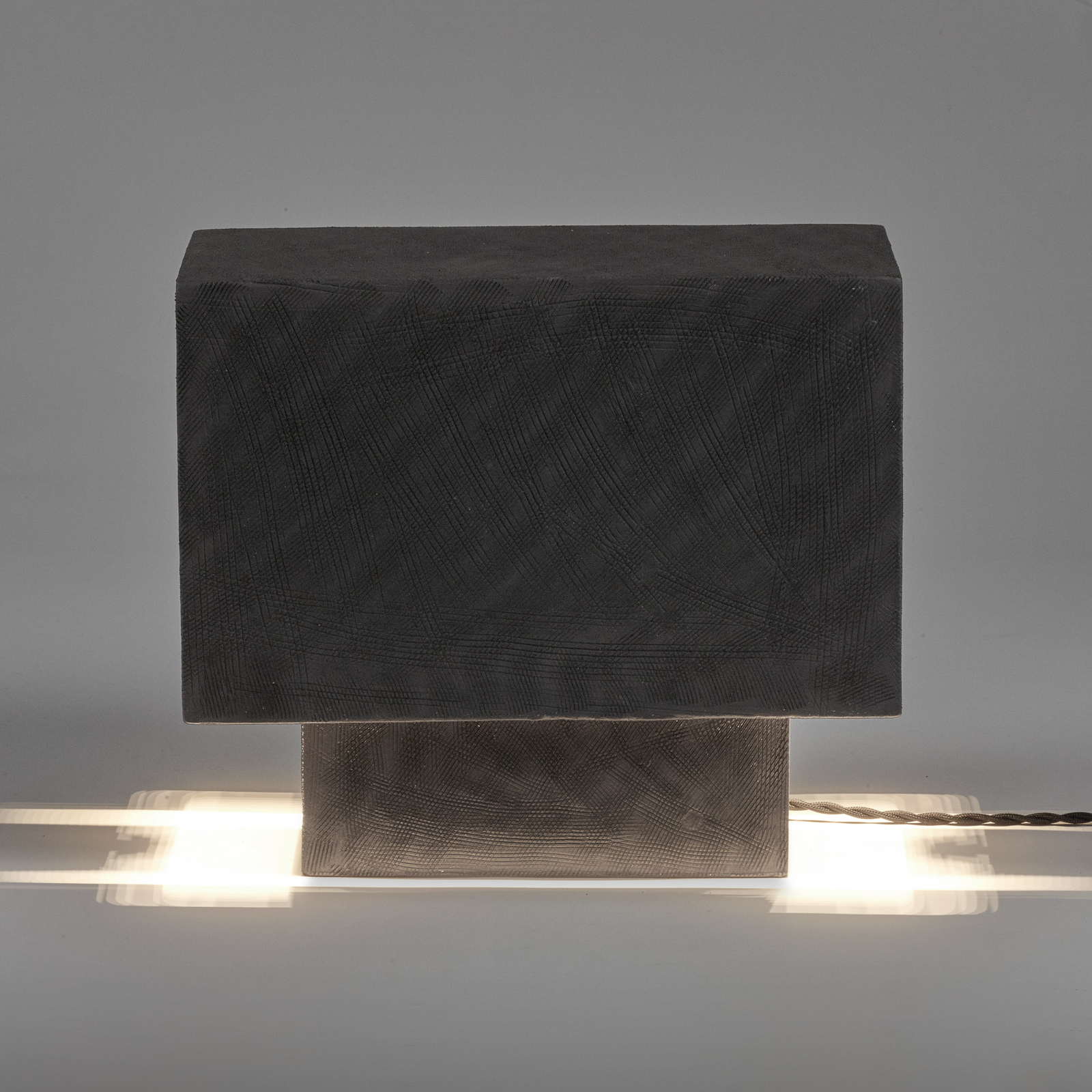 02 BLACK ILLUMINA LED-bordlampe, svart, høyde 28 cm – Serax 02 BLACK ILLUMINA LED-bordlampe, svart, høyde 28 cm – Serax