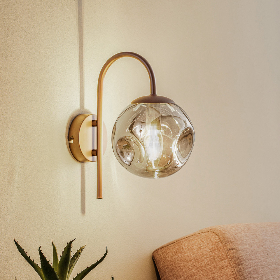 Lindby Valentina Vägglampa Smoked Grey/Coffee, brun / rost från Lindby
