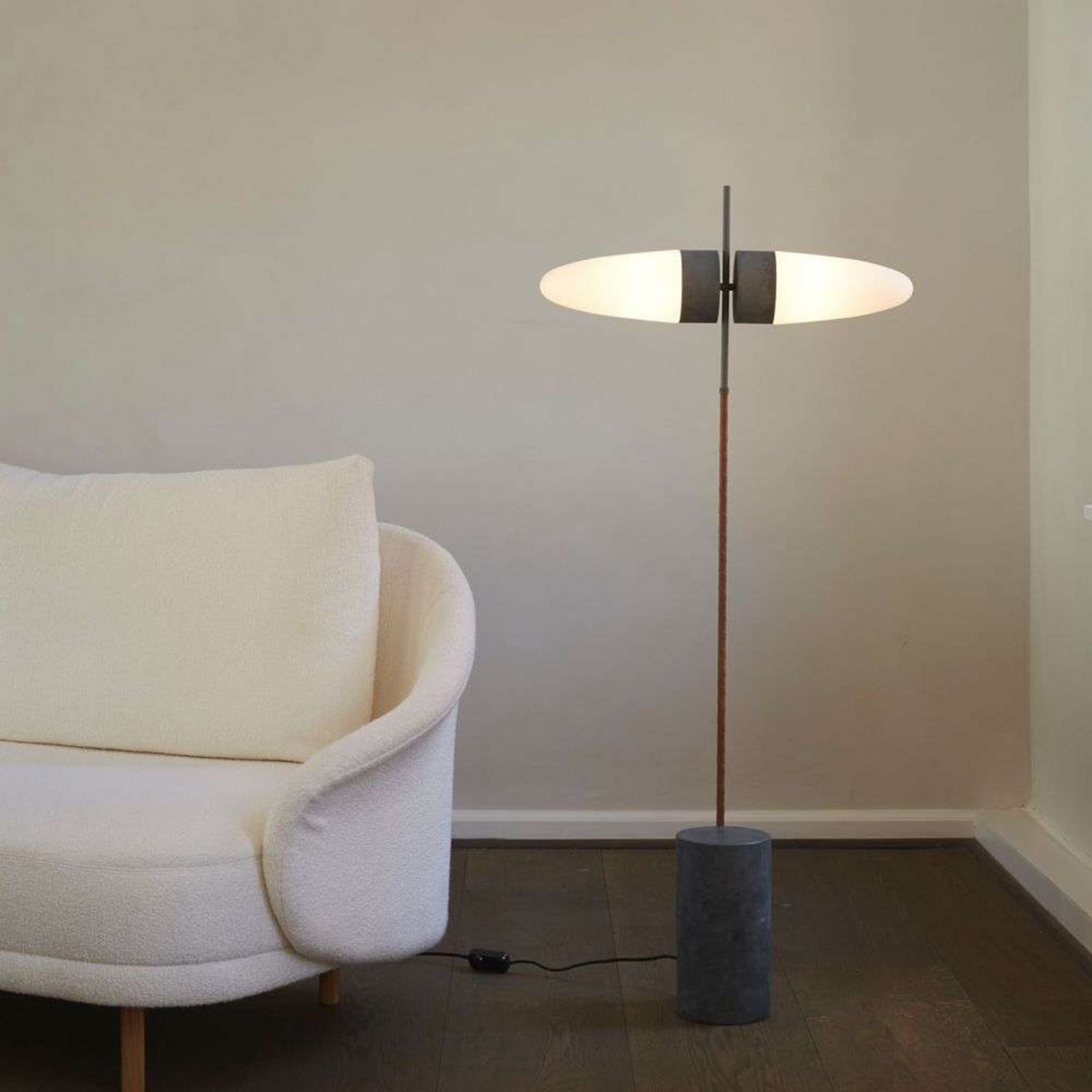 Bull Golvlampa Oxidized 101 COPENHAGEN - Vardagsrum - Glas | Produkter - Golvlampor | Lampspecialisterna