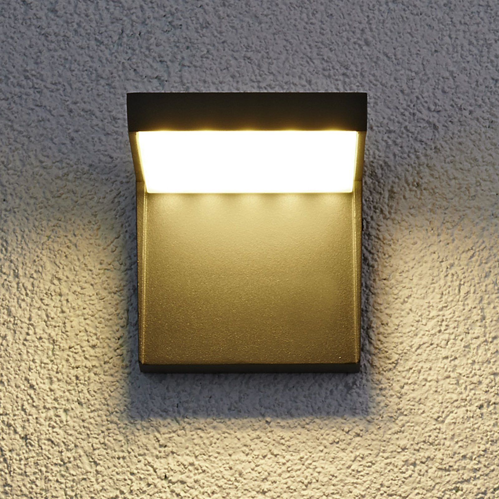 Moderne utendørs Rachel LED-vegglampe i aluminium