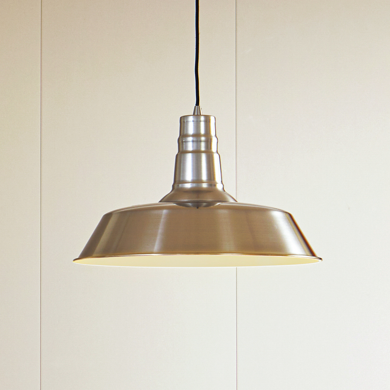 Lindby Laylan pendant light, black/white, Ø 46 cm, metal