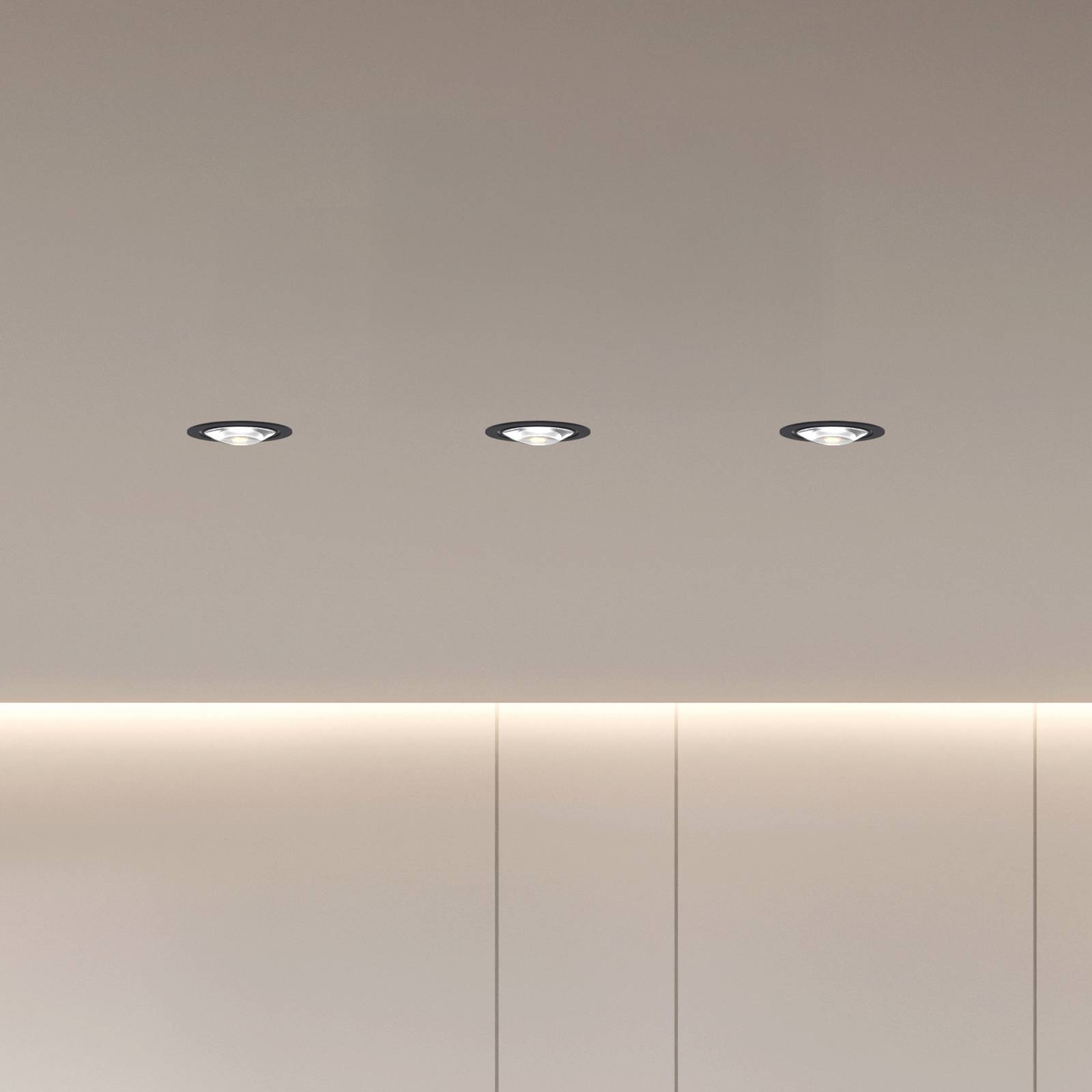 Lampa sufitowa wpuszczana LED MAG MINI, czarna, Ø 10 cm, CCT 18 V