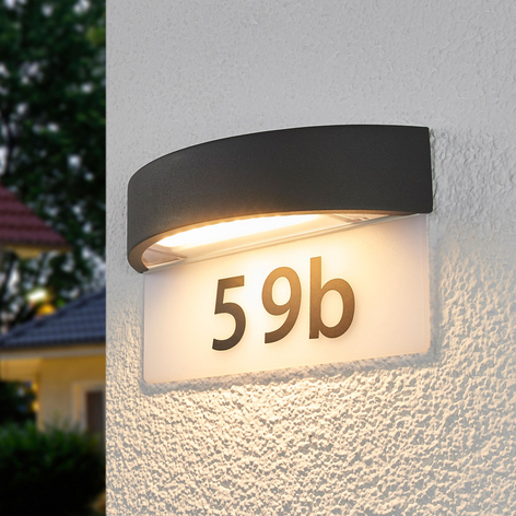 Husnummerlampe Alena med LED-lys