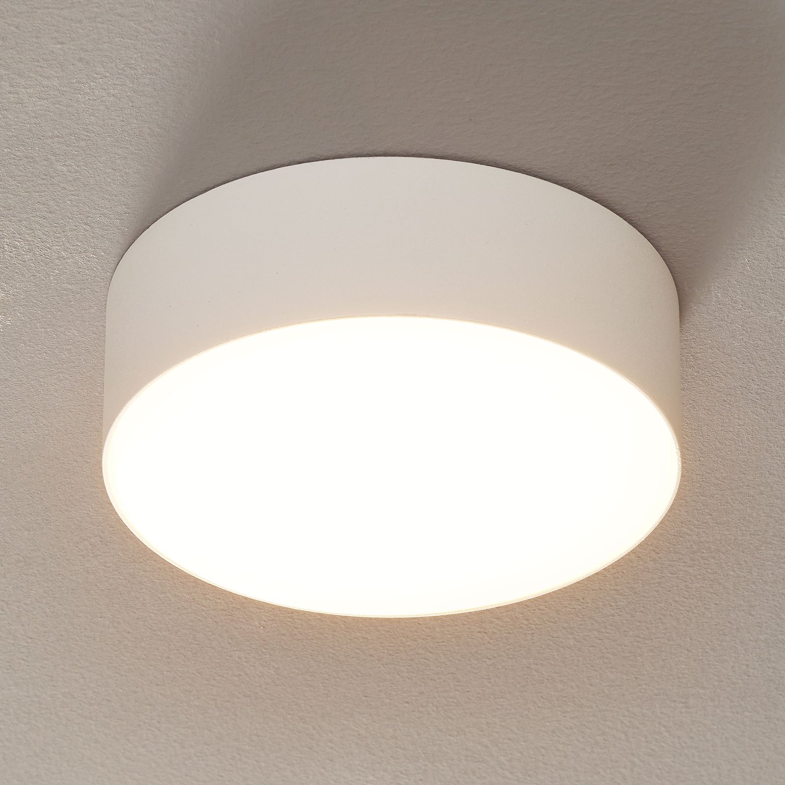 WEVER & DUCRÉ Roby IP44 ceiling lamp, 2,700K