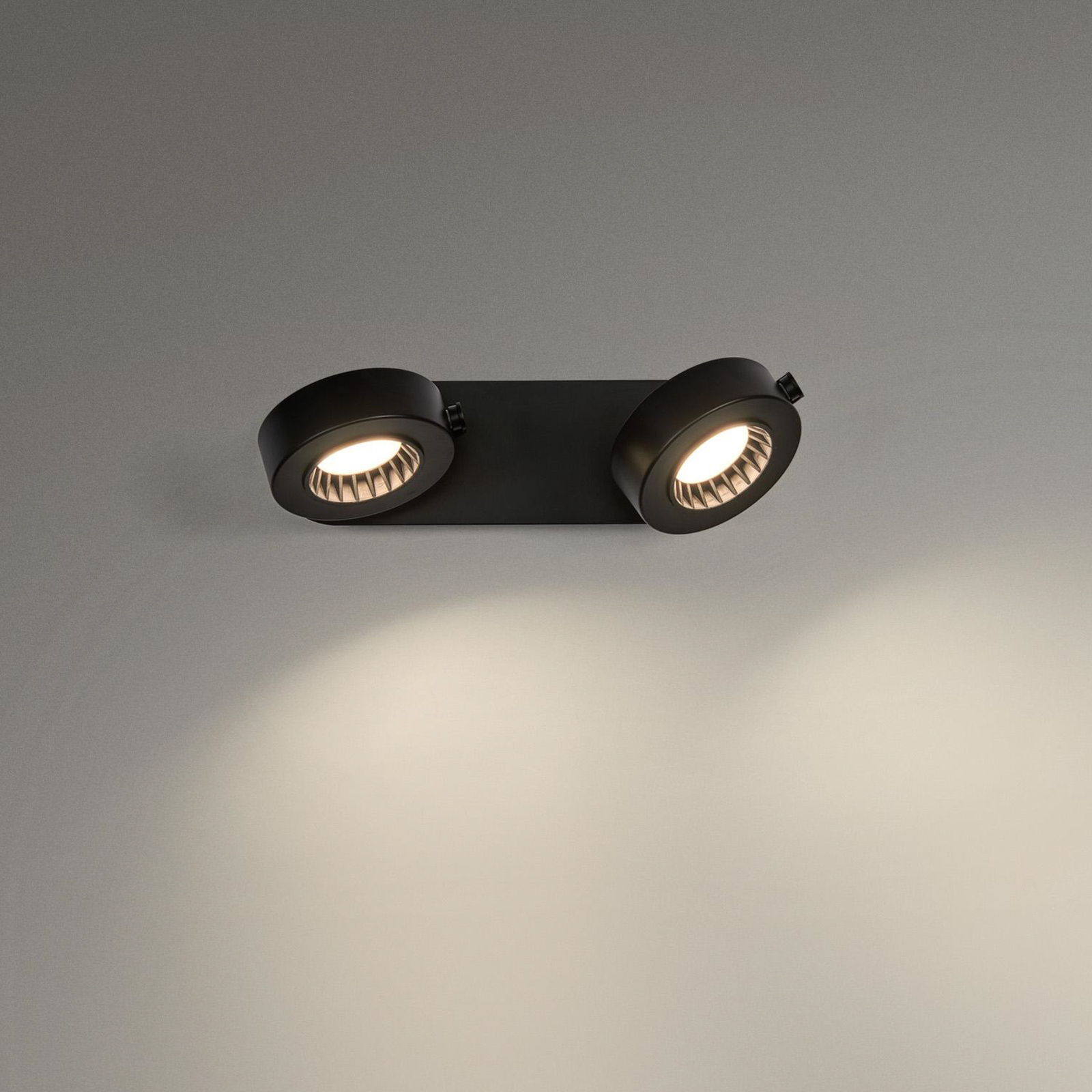 LEDVANCE LED-Deckenstrahler Venus, 3.000 K, 2-fl., schwarz
