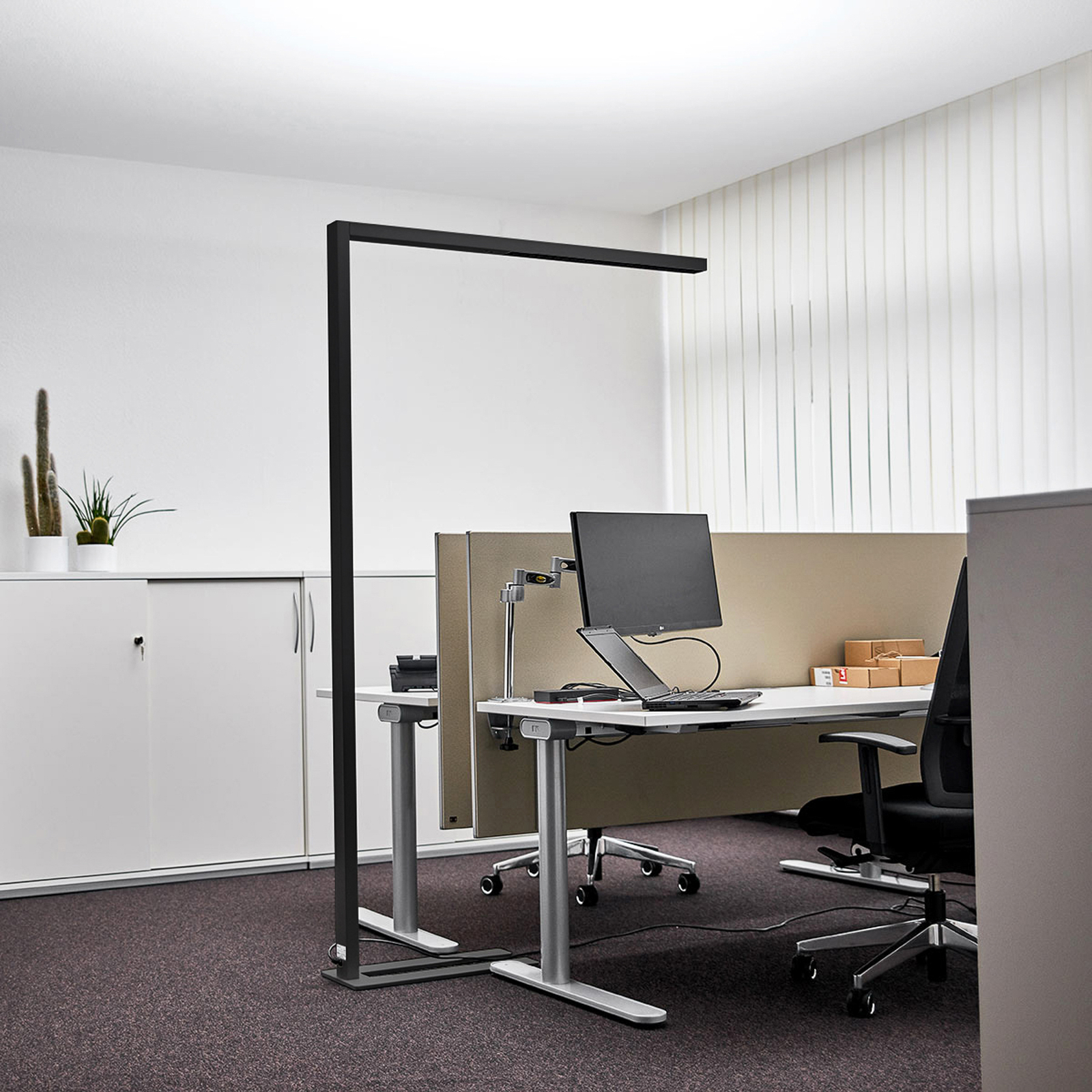 Arcchio LED-Büro-Stehlampe Jolinda, 2er-Set, schwarz, 4.000K