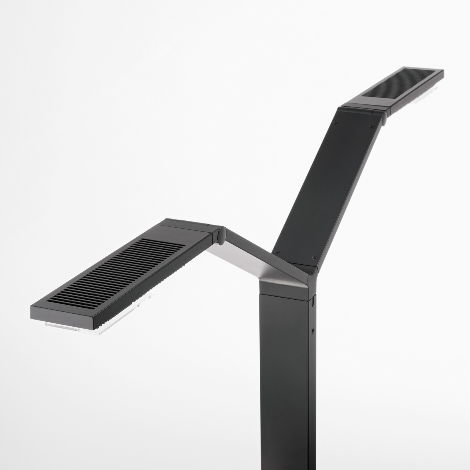Luctra Floor Twin Linear LED-Stehleuchte schwarz