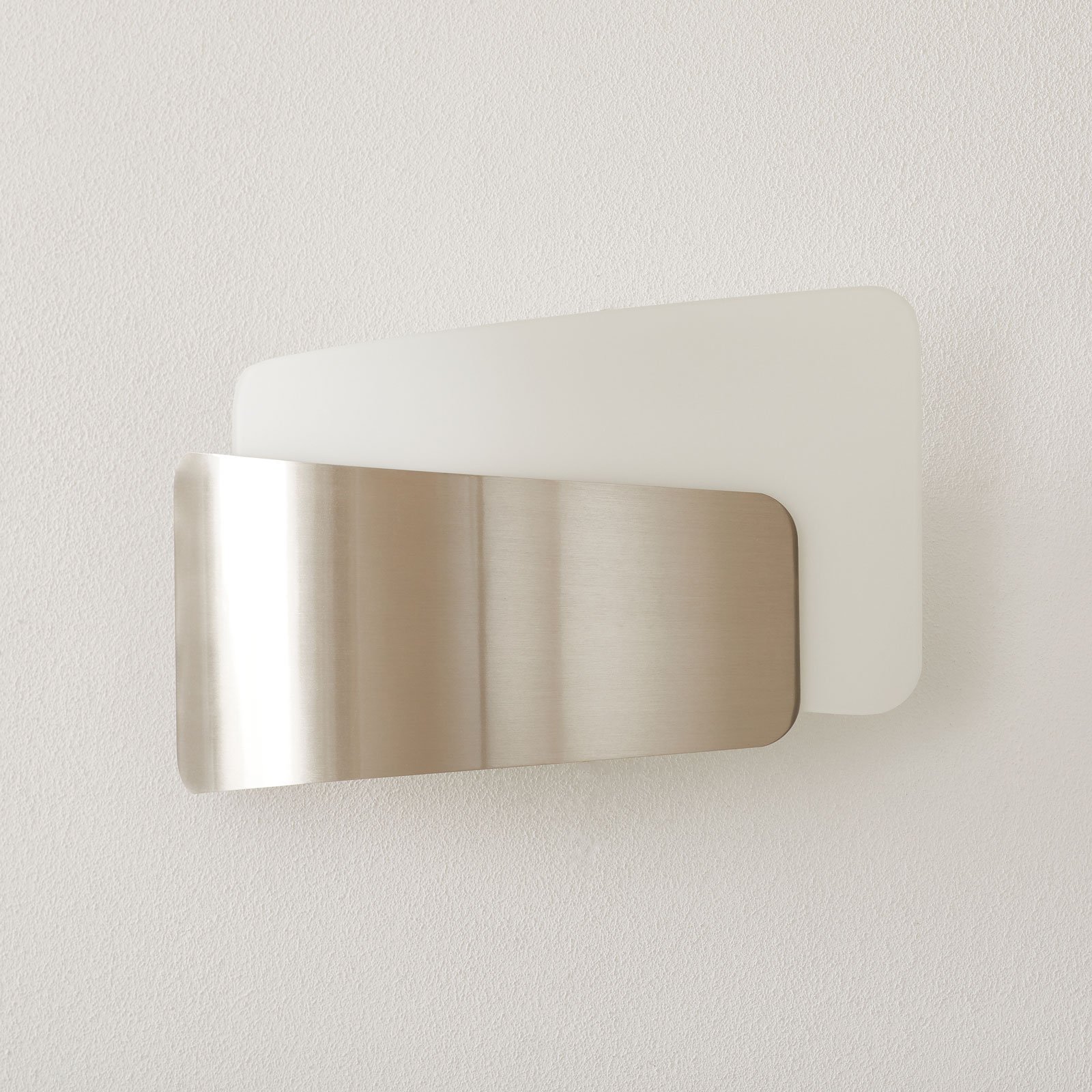 Asymmetrical wall light Slane