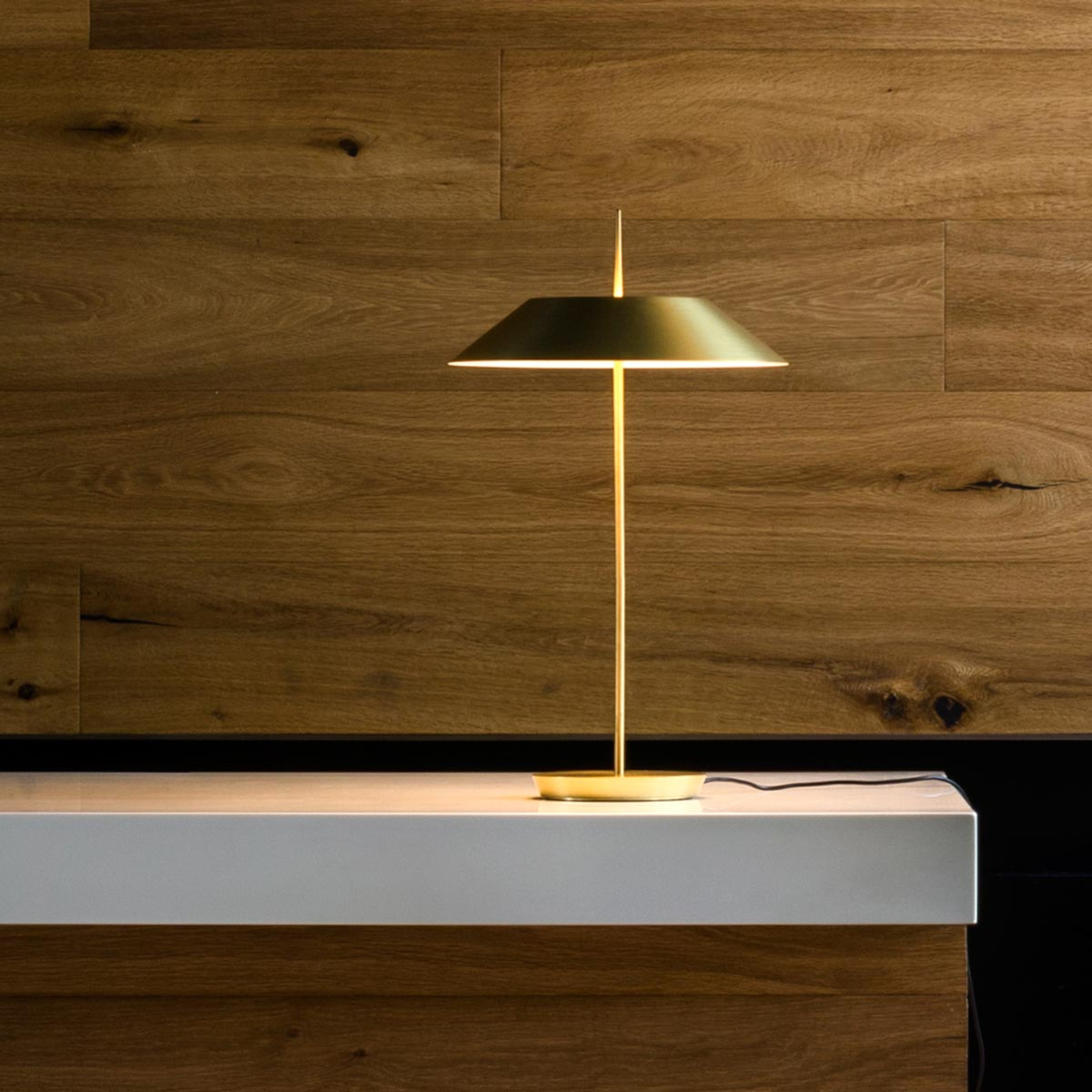 Vibia Mayfair LED table lamp, matt gold