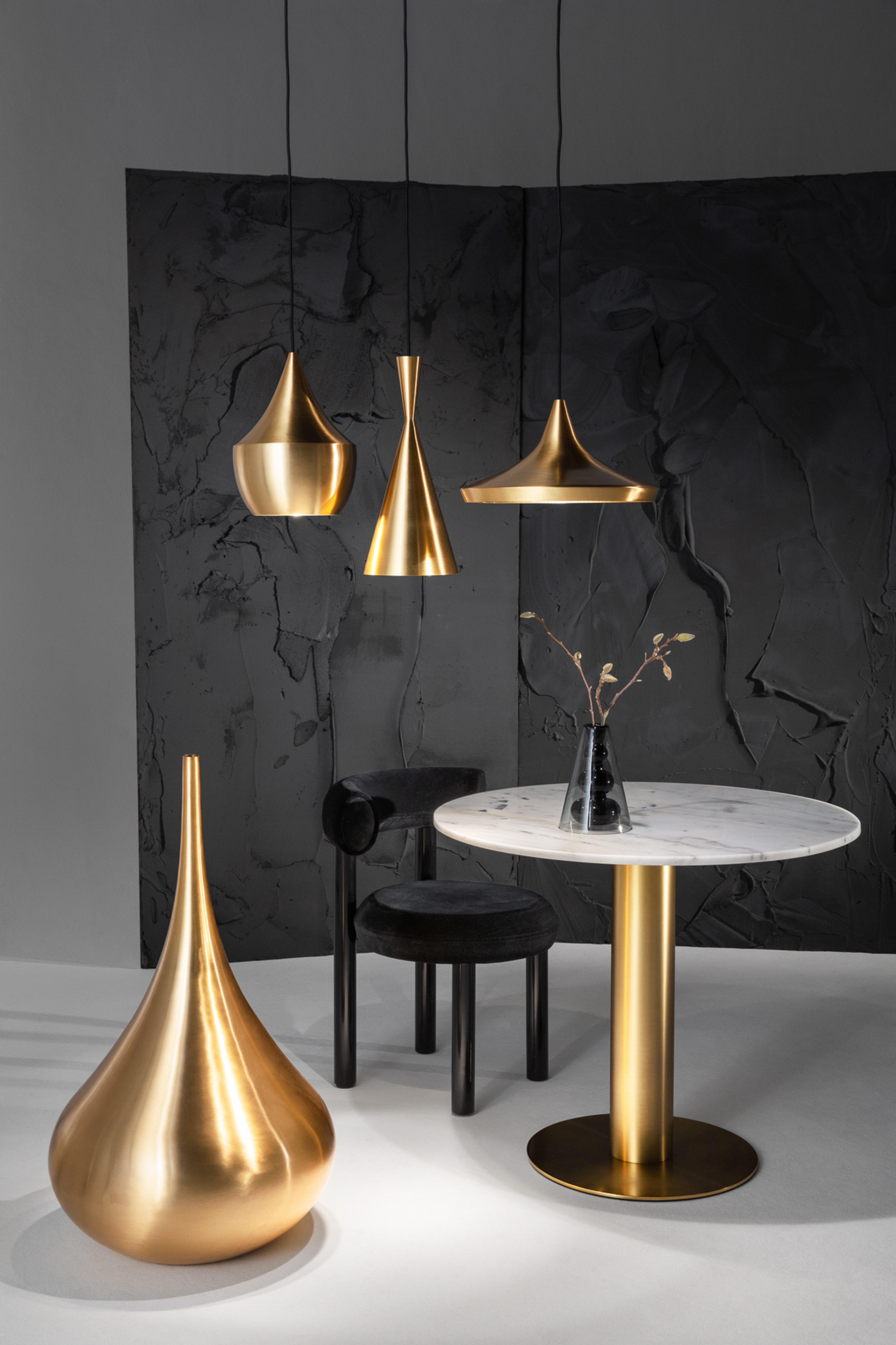 Beat Wide LED-hengelampe, messingfarget, Ø 36 cm - Tom Dixon