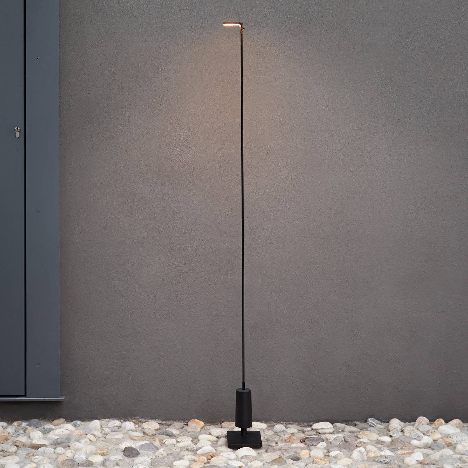 Luceplan Słupek ogrodowy LED Flia, wysokość 120 cm, czarny, tworzywo sztuczne