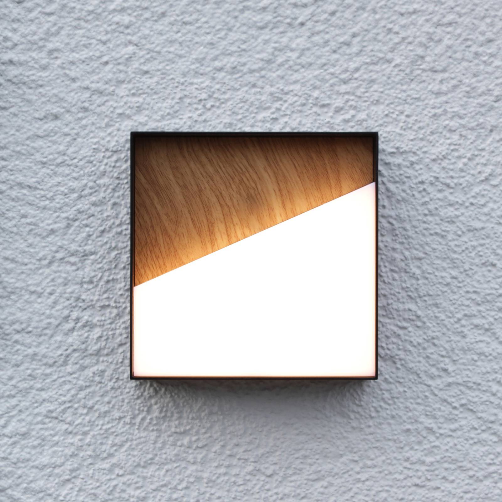 Levně LED dobíjecí venkovní nástěnné světlo Meg, barva dřeva, 15 x 15 cm