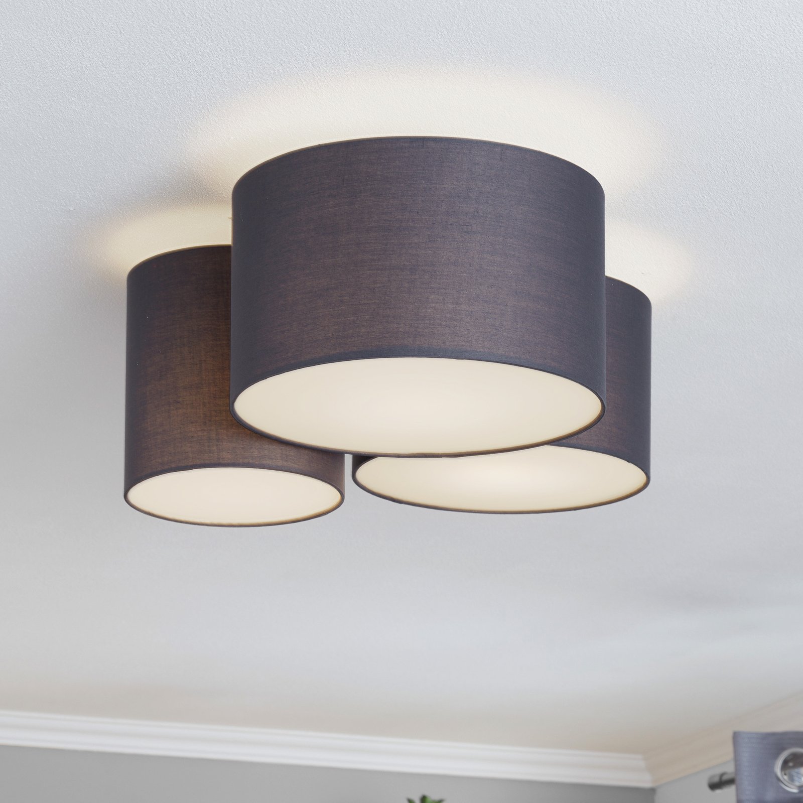 Lindby Maureka fabric ceiling light, three-bulb