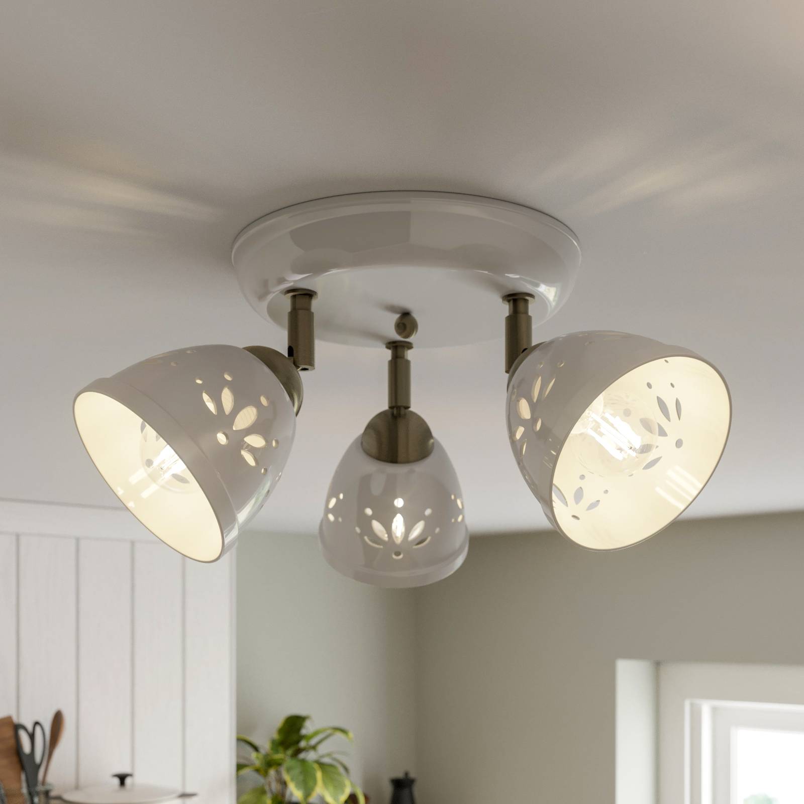 Lindby Sanrike spot pour plafond, à trois lampes