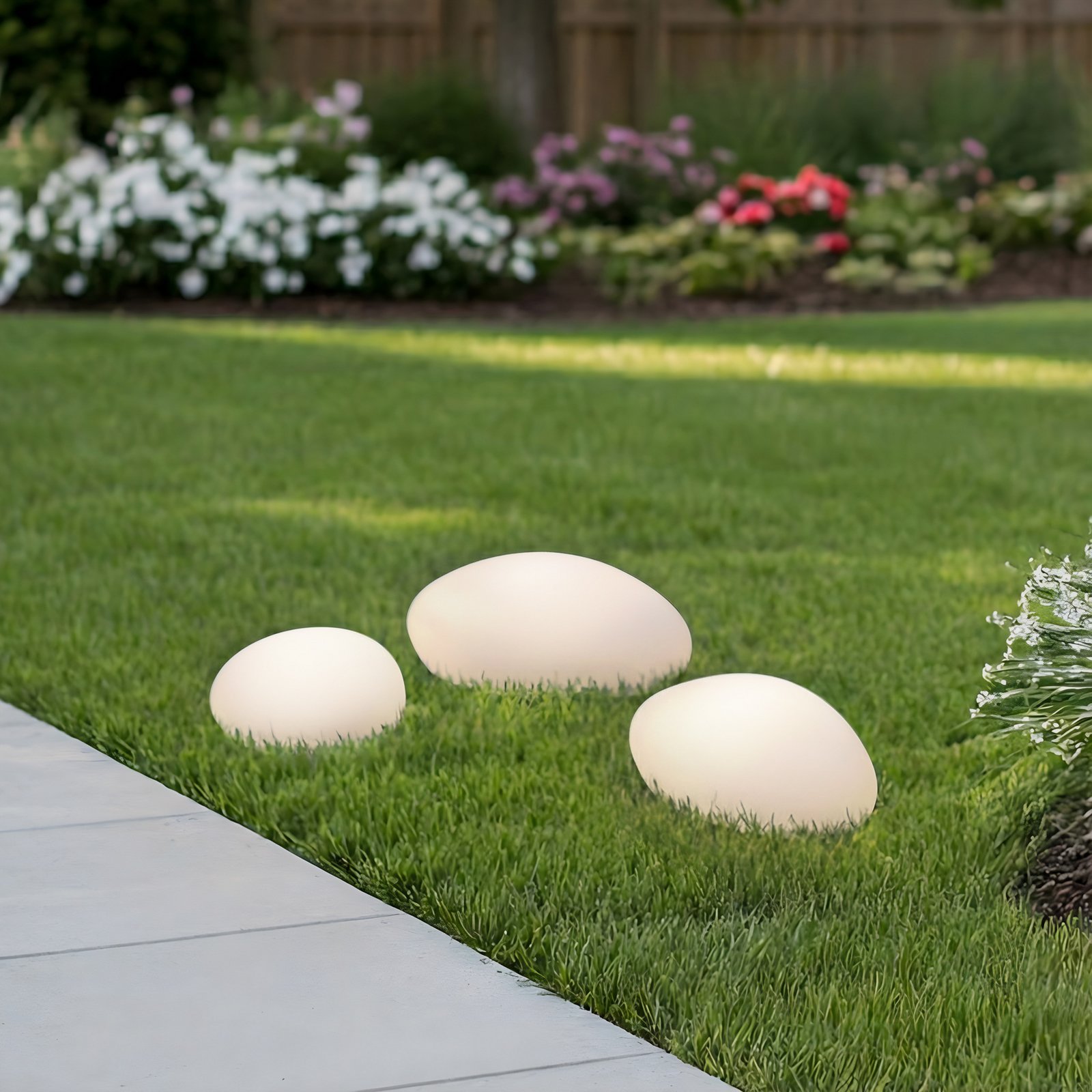 Lindby LED-Solar-Dekoleuchte Liedra, 3er Set, RGBW, dimmbar