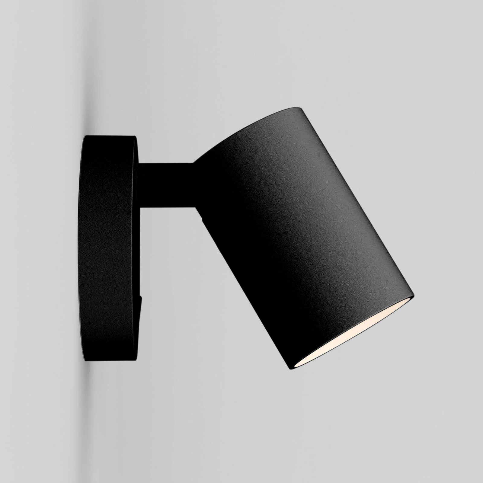 Astro Ascoli Single Switched spotlight