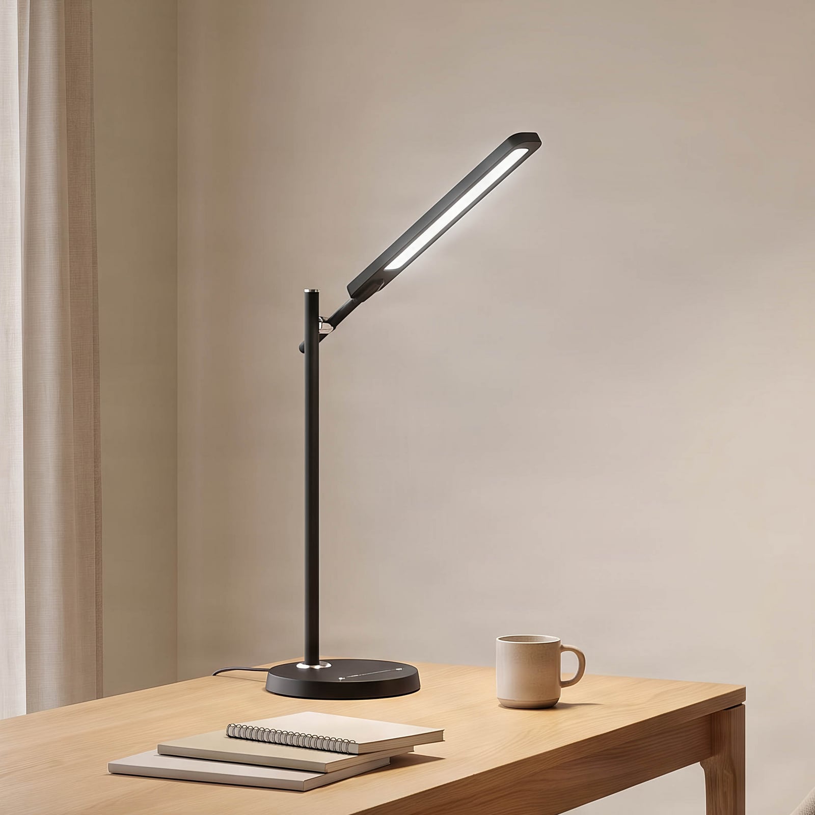 Lindby Valtorin LED bureaulamp, zwart
