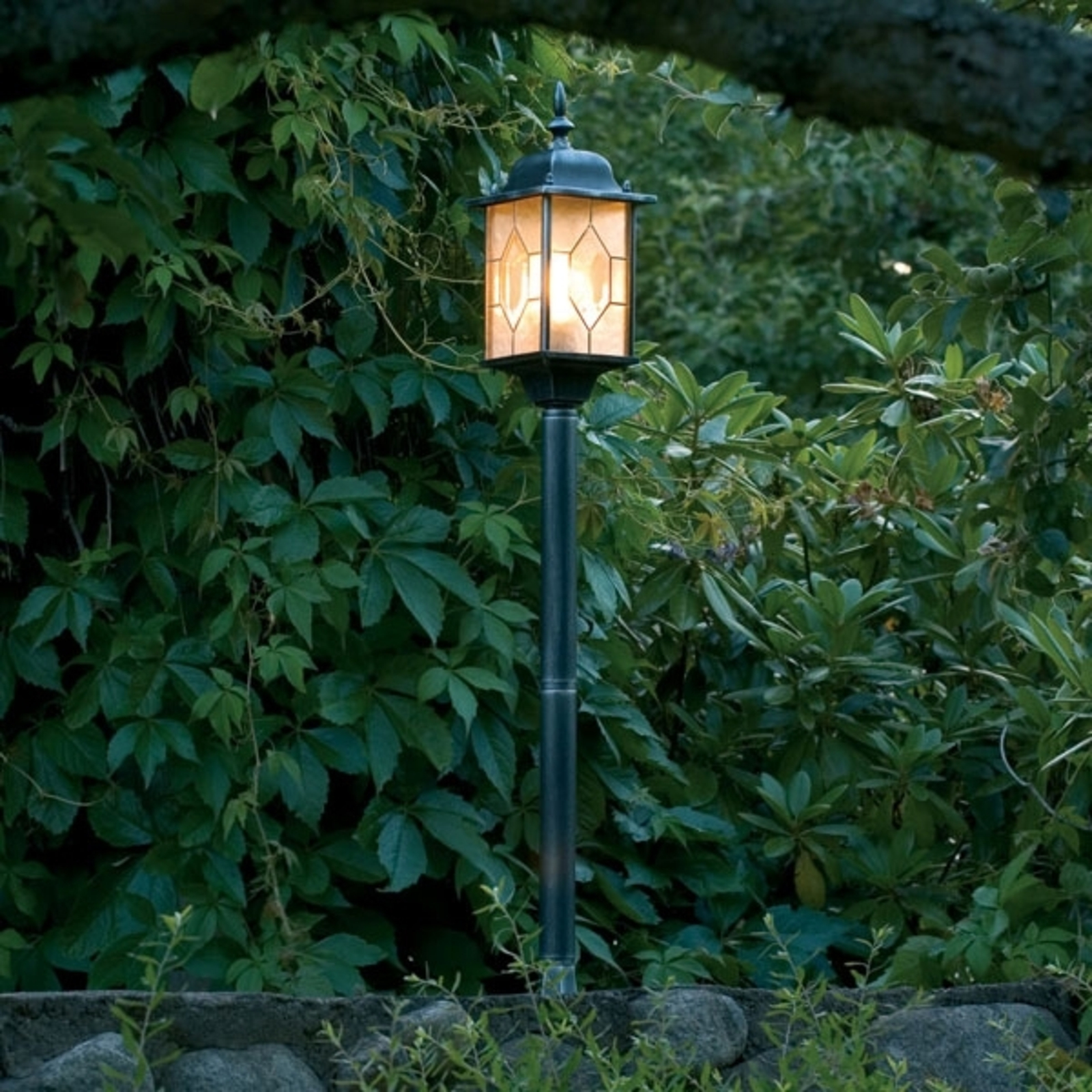 Konstmide Milano path light, aluminium, acrylic glass, E27, 75 W, energy efficiency: A++, L: 16 cm, W: 16 cm, H: 115 cm
