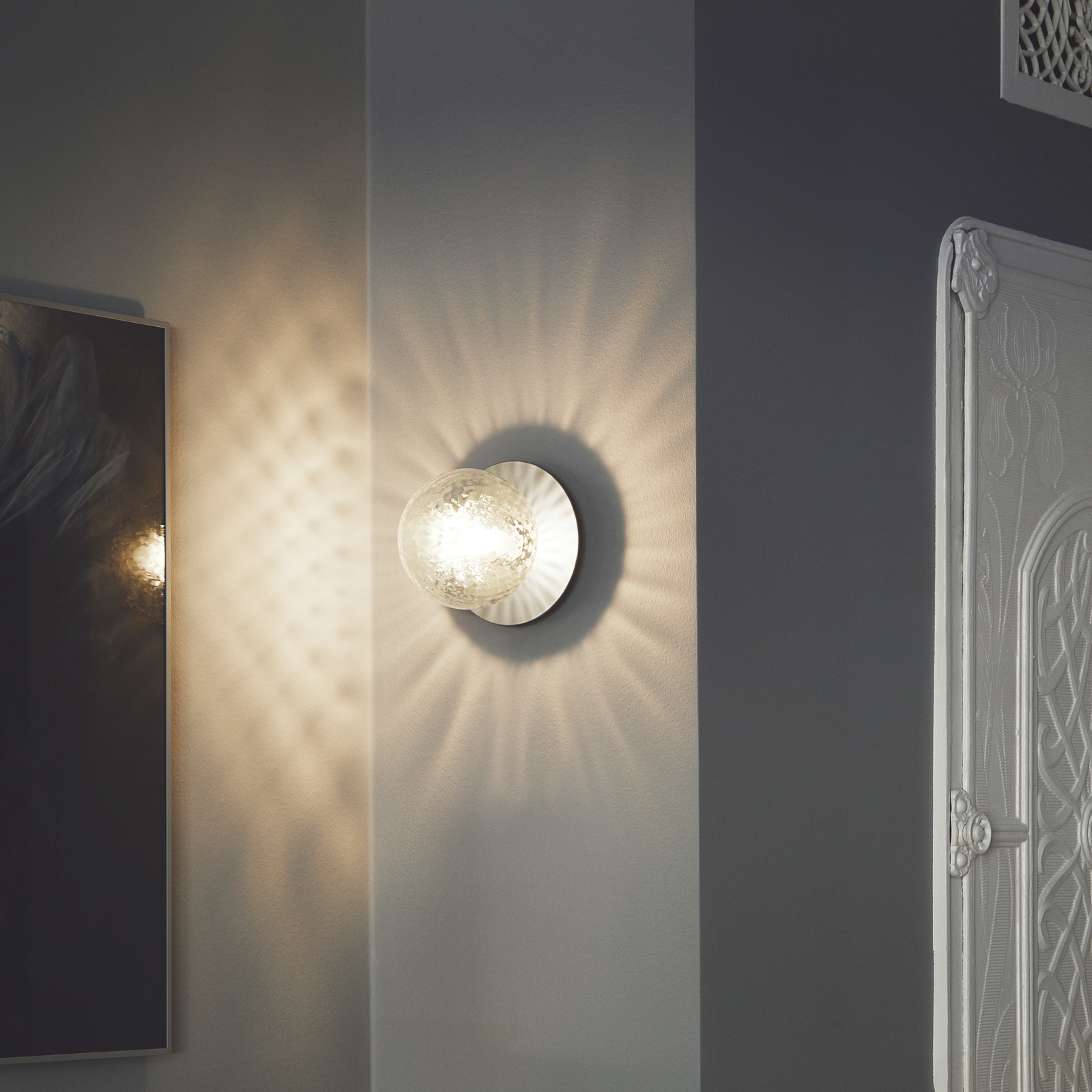 Liila 1 Wall/Ceiling Lamp IP44 Medium Light Silver/Opal White - Nuura